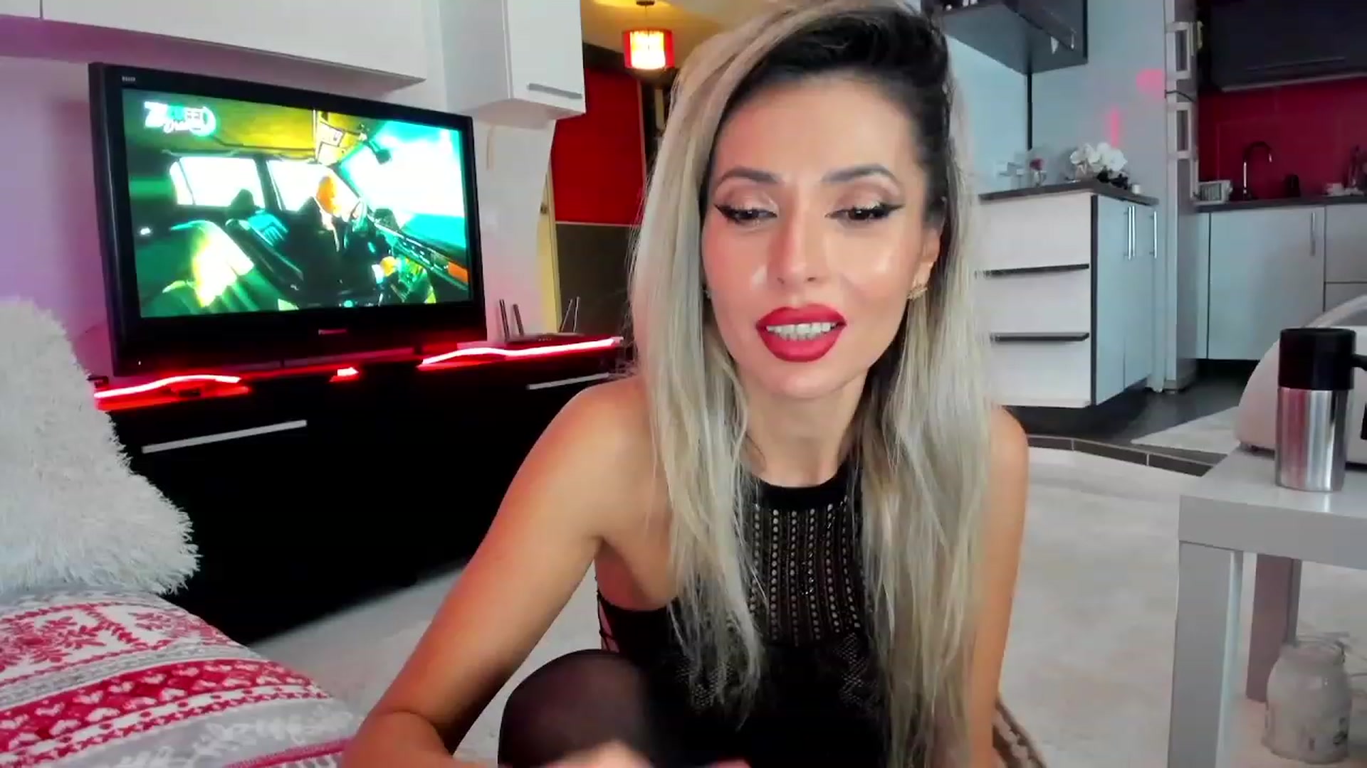 Gallery image thumbnail from iStoleXmas's myfreecams stream on, 12/15/2023, 01:50 image 4 of 20