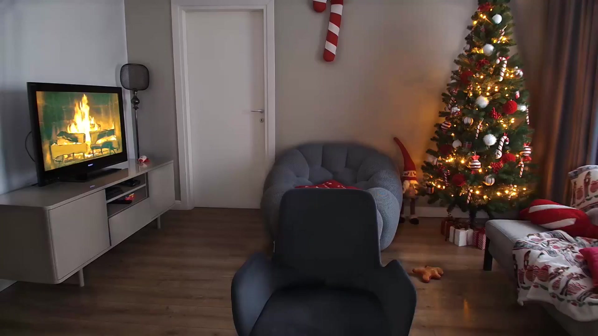 Gallery image thumbnail from iTease's myfreecams stream on, 12/06/2024, 12:49 image 4 of 20