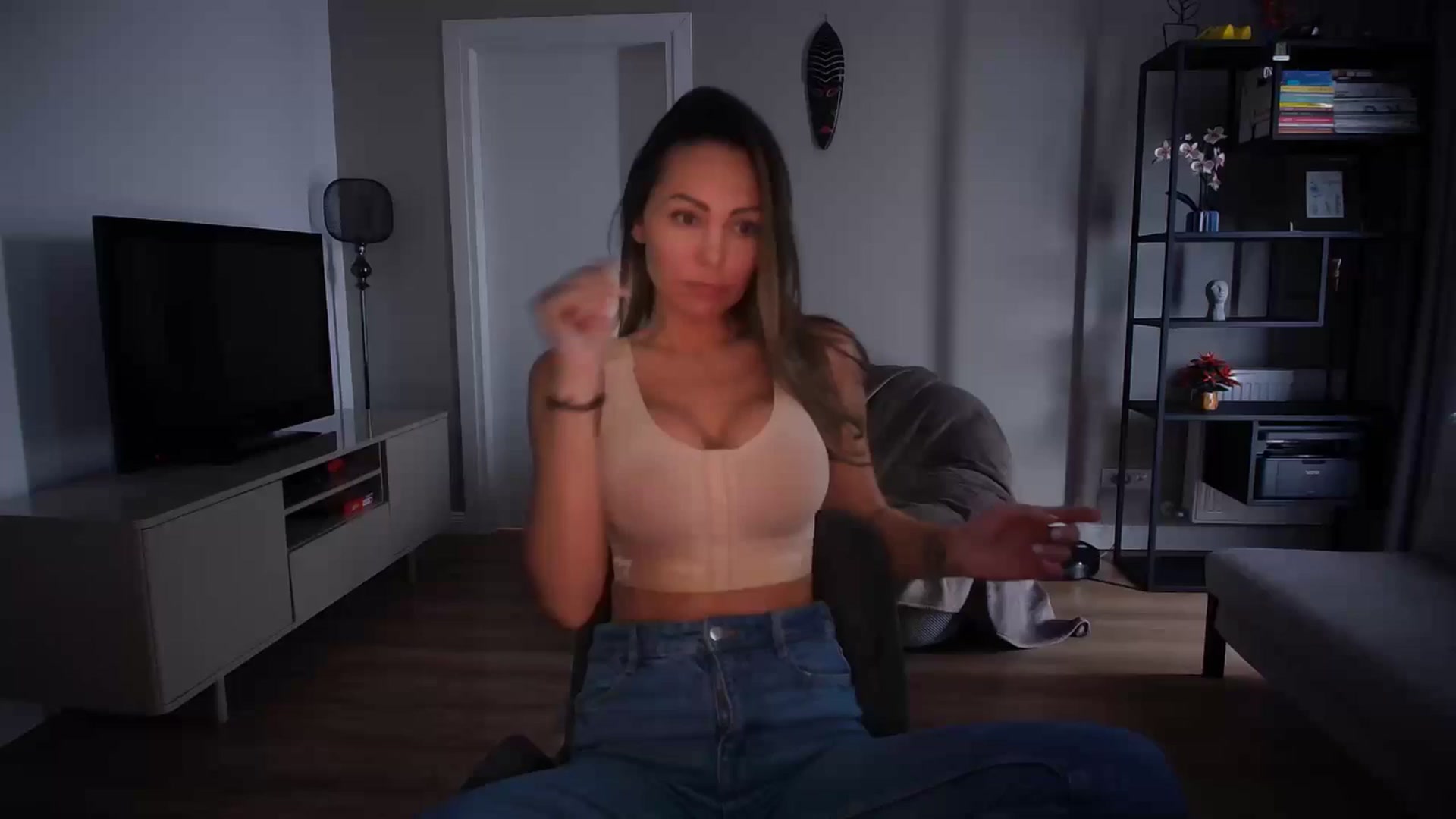 Gallery image thumbnail from iTease's myfreecams stream on, 03/13/2025, 09:50 image 5 of 20