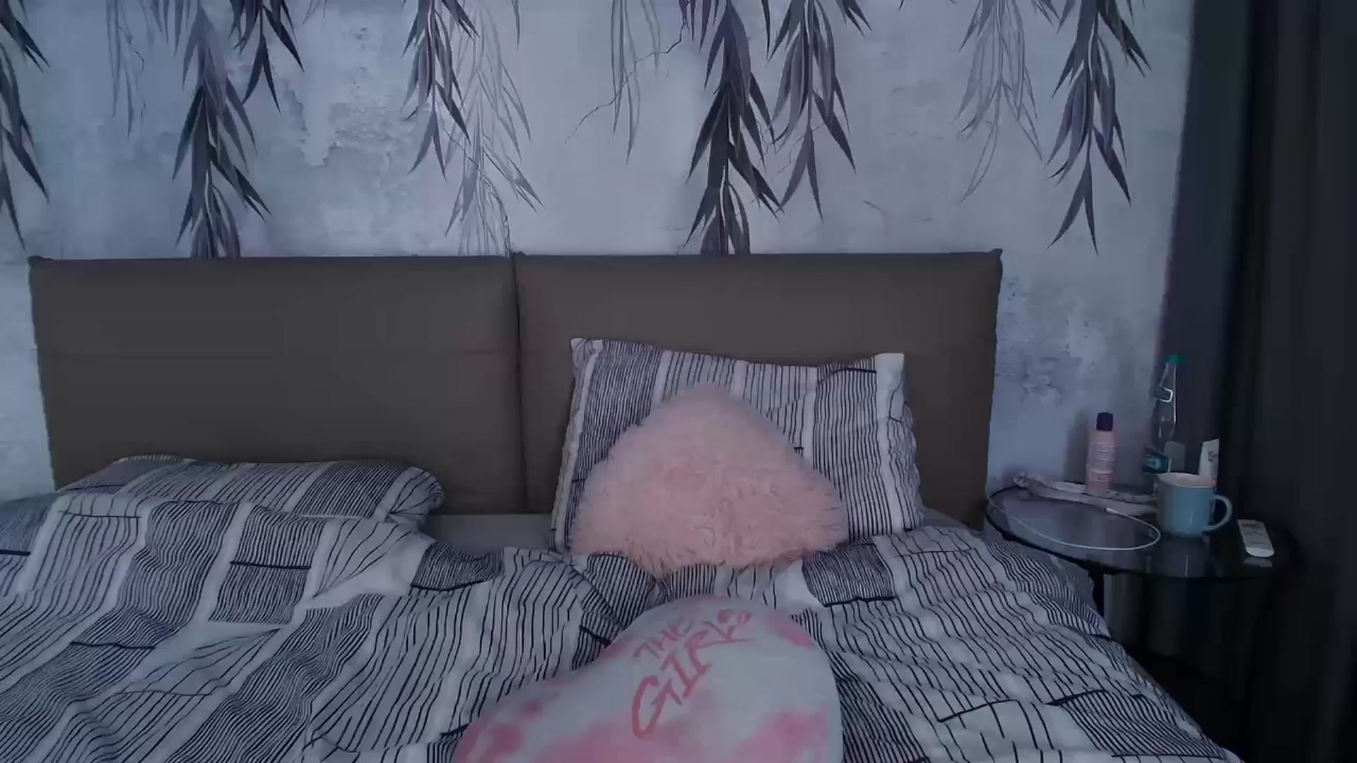 Gallery image thumbnail from iTease's myfreecams stream on, 03/21/2025, 09:17 image 7 of 20