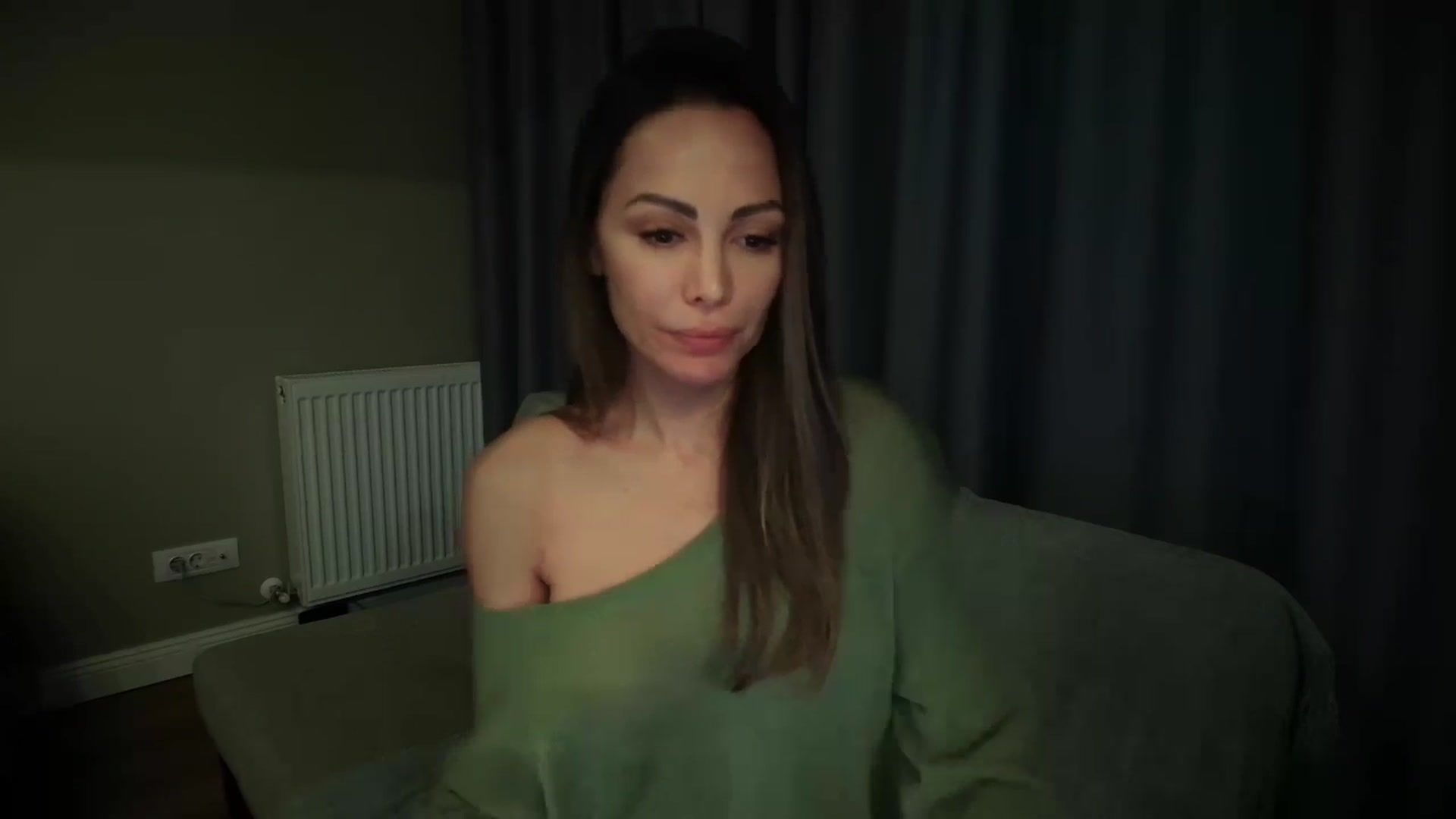 Gallery image thumbnail from iTease's myfreecams stream on, 10/19/2025, 19:35 image 8 of 20