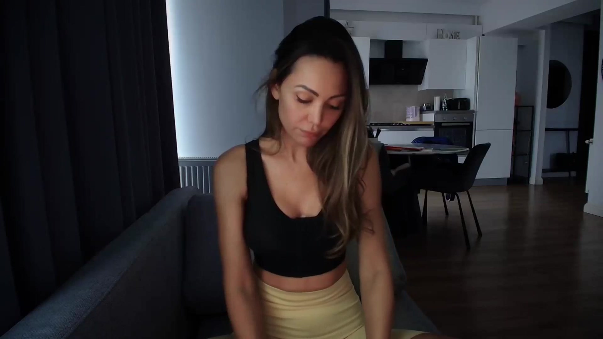 Gallery image thumbnail from iTease's myfreecams stream on, 11/11/2025, 13:16 image 7 of 20