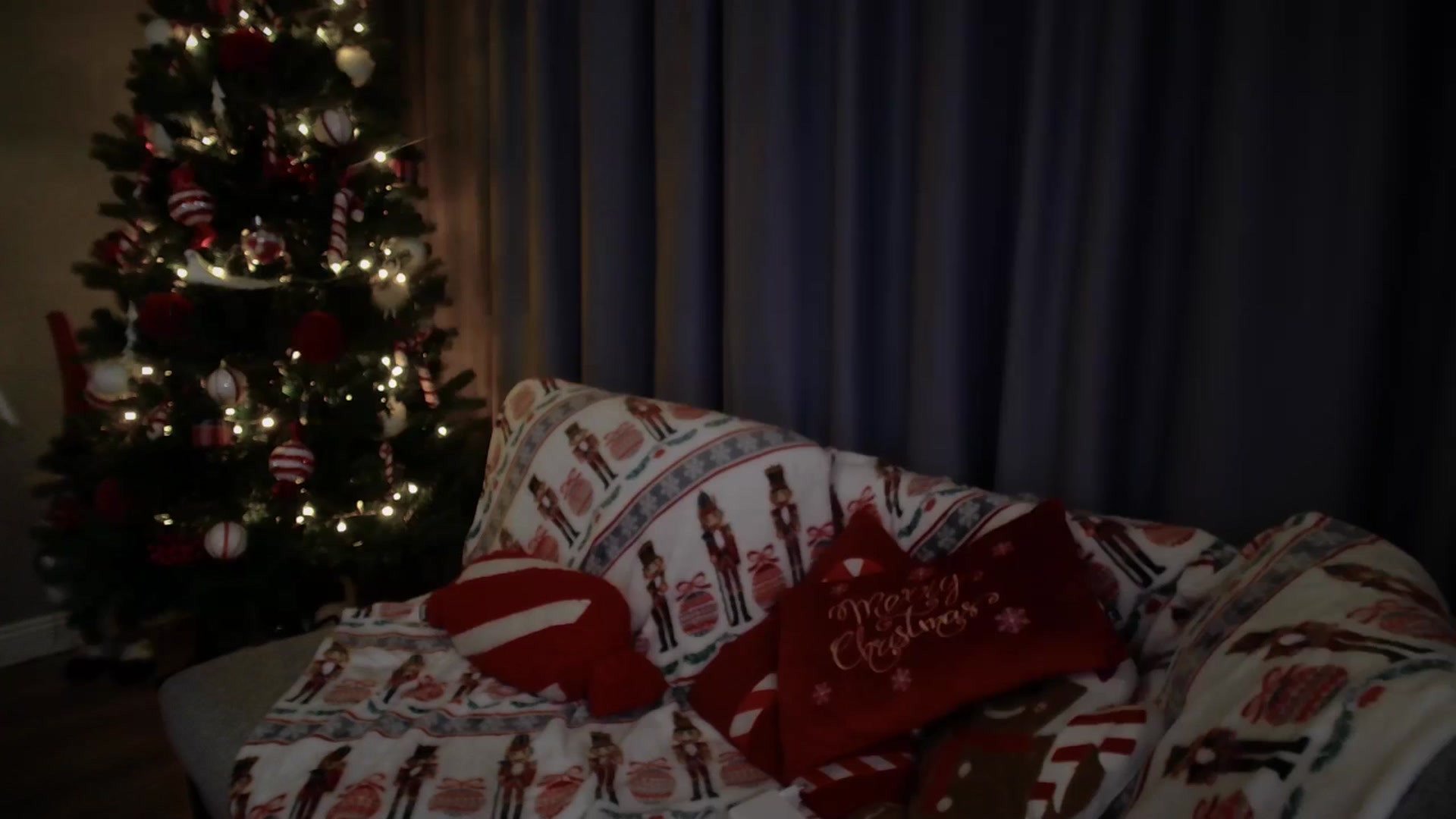 Gallery image thumbnail from iTease's myfreecams stream on, 12/20/2025, 23:23 image 6 of 20