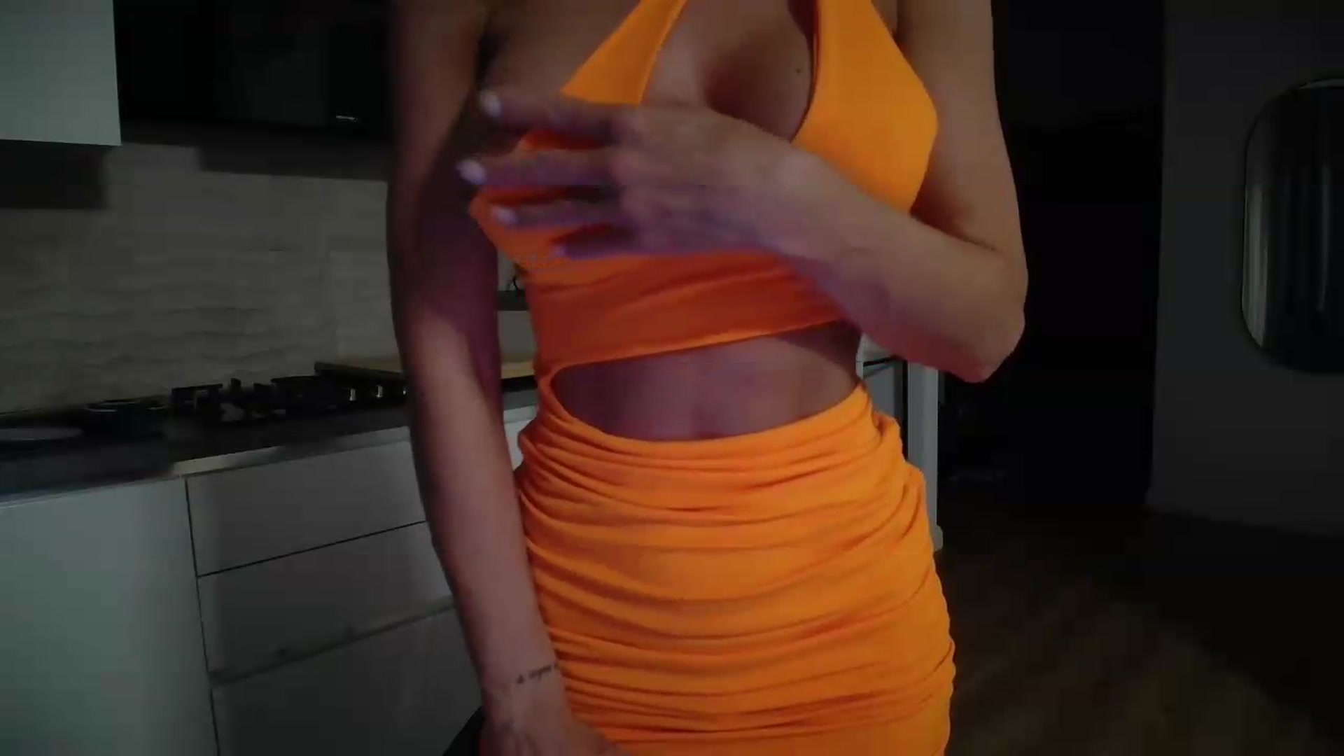 Gallery image thumbnail from iTease's myfreecams stream on, 08/12/2026, 22:13 image 16 of 20