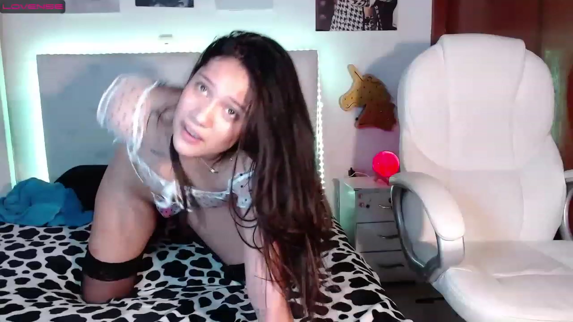 Gallery image thumbnail from iamsel's myfreecams stream on, 03/23/2023, 21:54 image 10 of 20