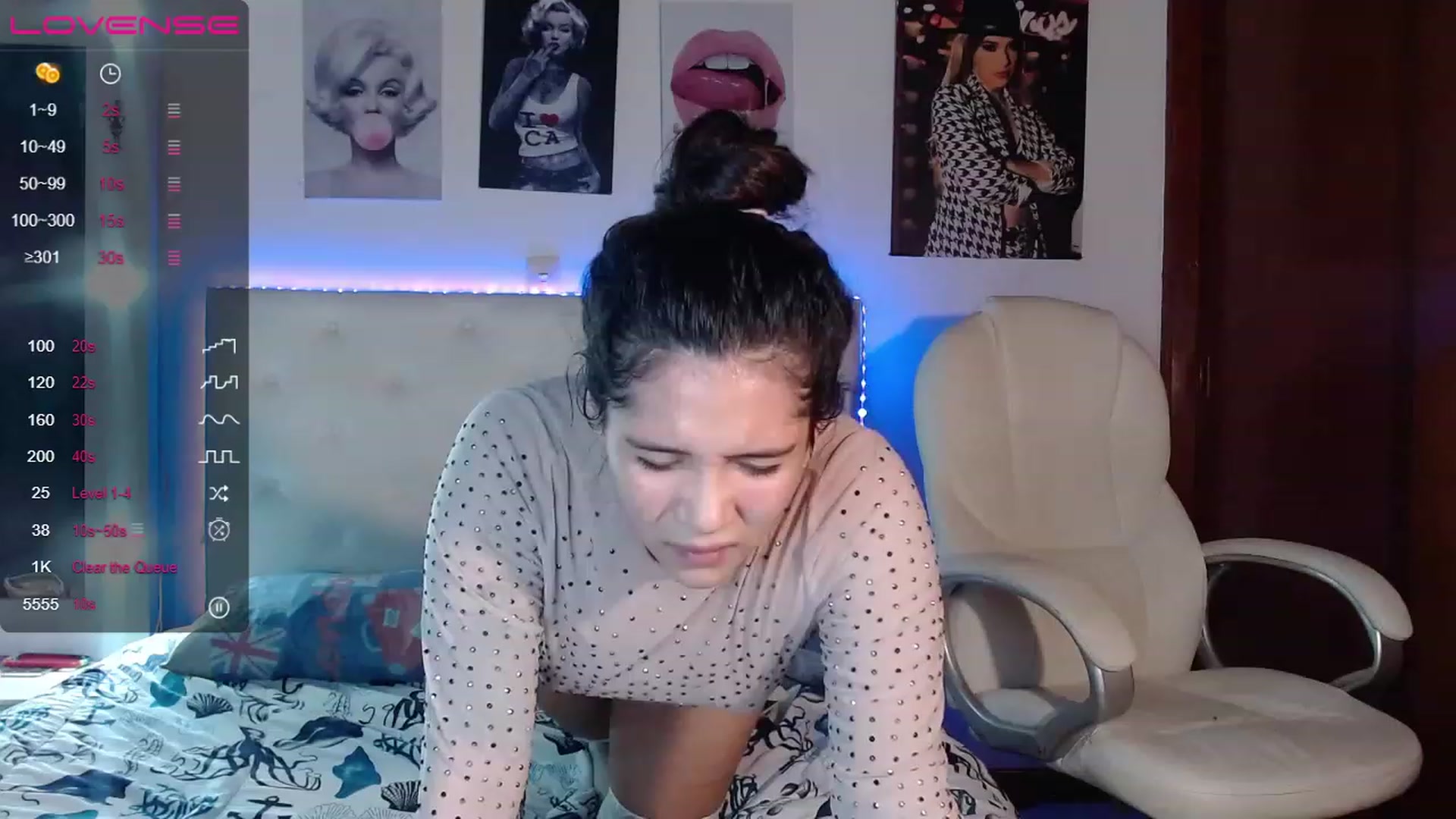 Gallery image thumbnail from iamsel's myfreecams stream on, 04/23/2023, 24:03 image 6 of 20