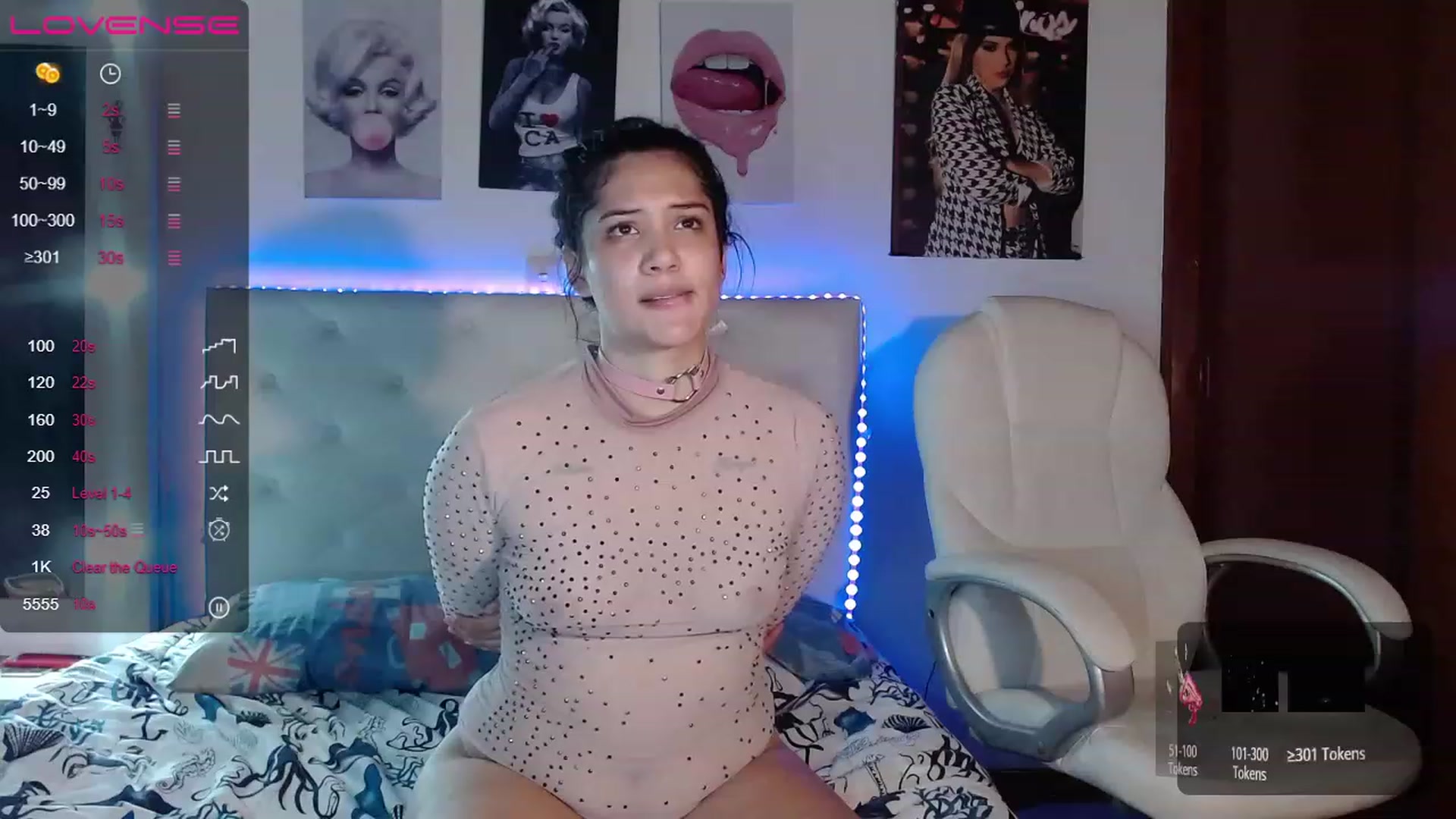 Gallery image thumbnail from iamsel's myfreecams stream on, 04/23/2023, 24:03 image 18 of 20
