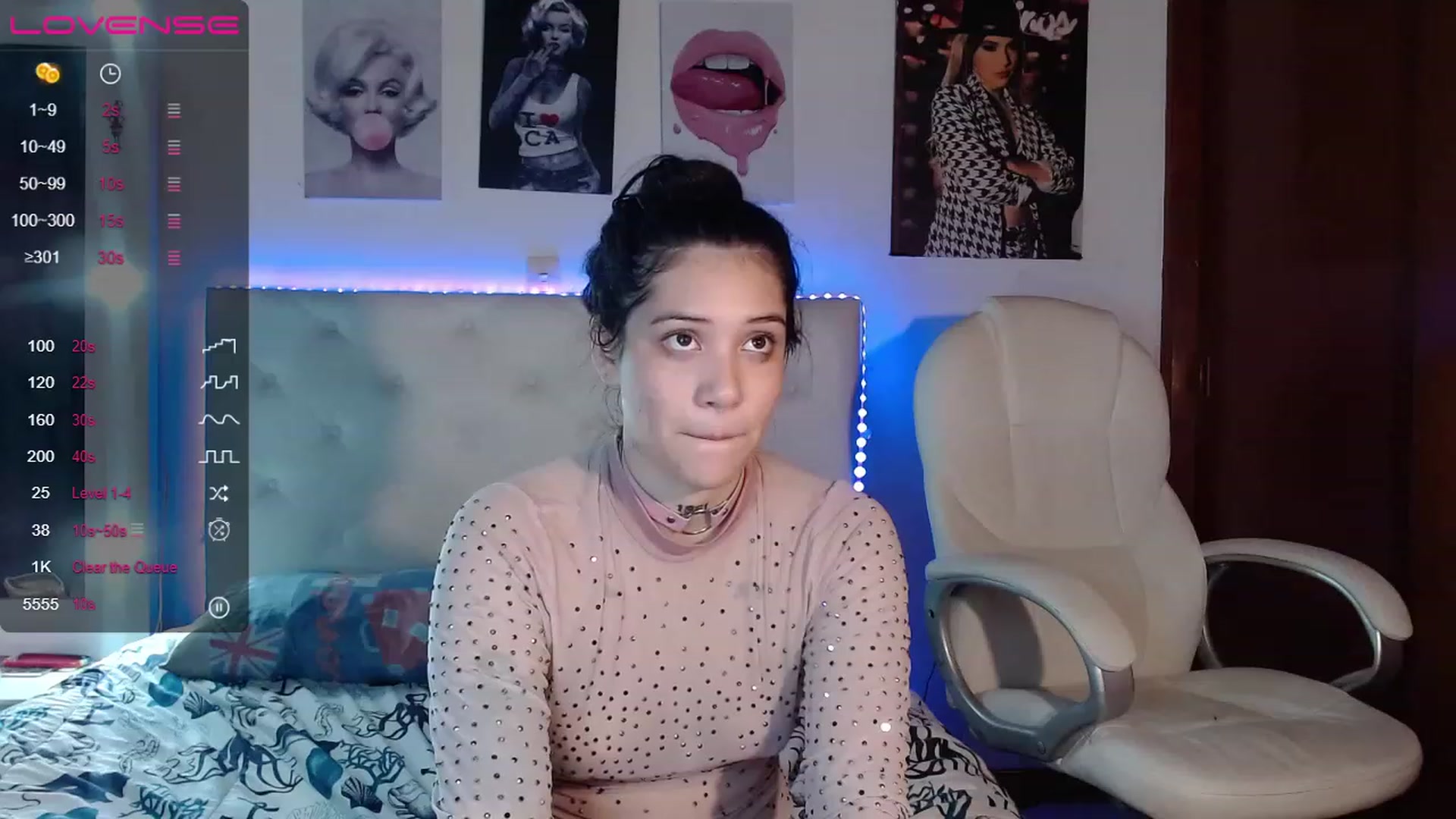 Gallery image thumbnail from iamsel's myfreecams stream on, 04/23/2023, 24:03 image 5 of 20