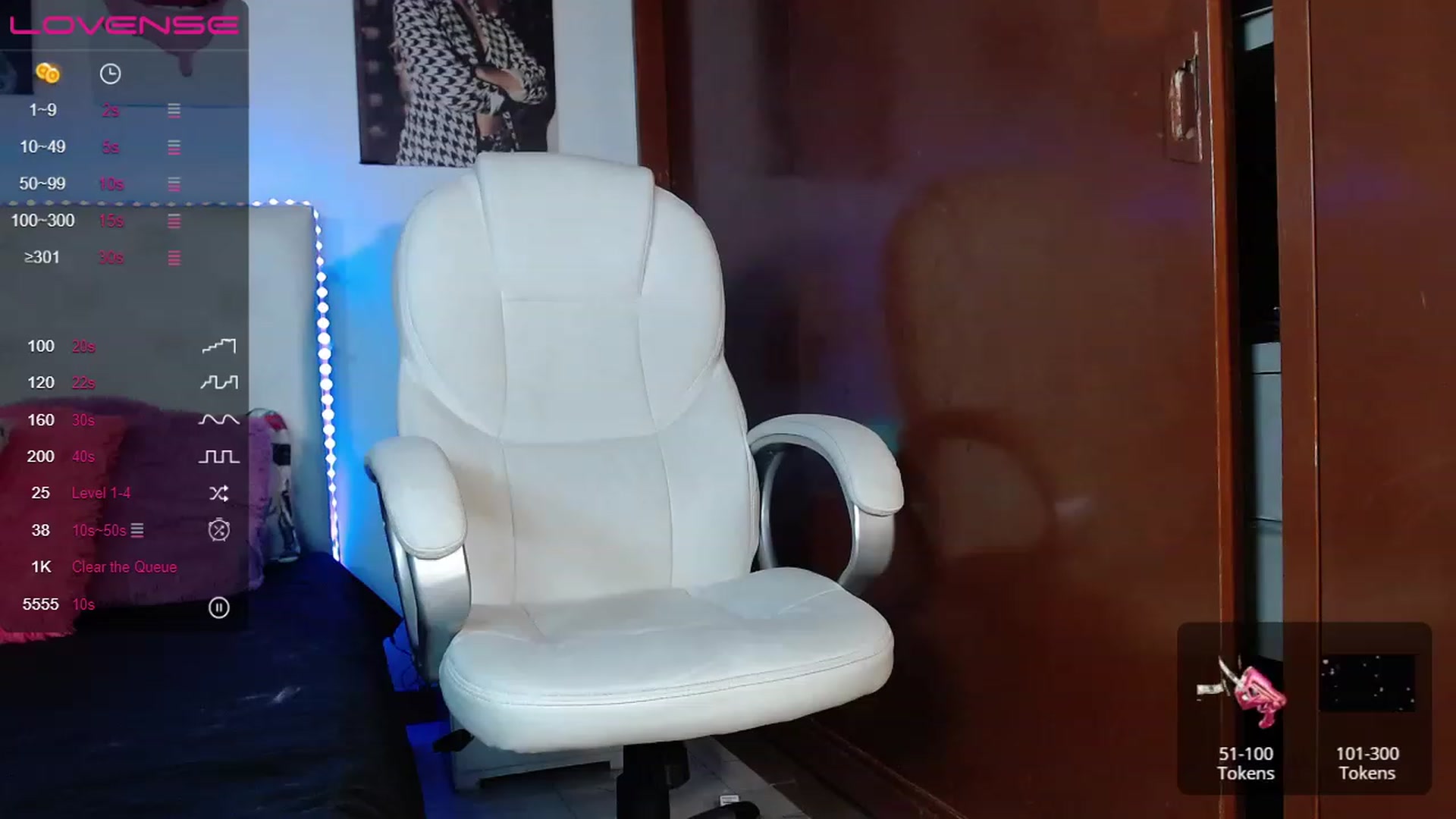 Gallery image thumbnail from iamsel's myfreecams stream on, 04/27/2023, 21:33 image 18 of 20