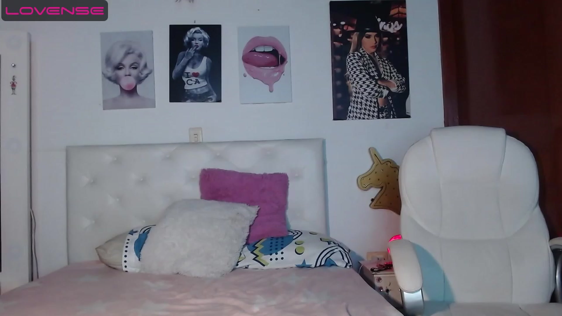 Gallery image thumbnail from iamsel's myfreecams stream on, 06/09/2023, 23:27 image 18 of 20