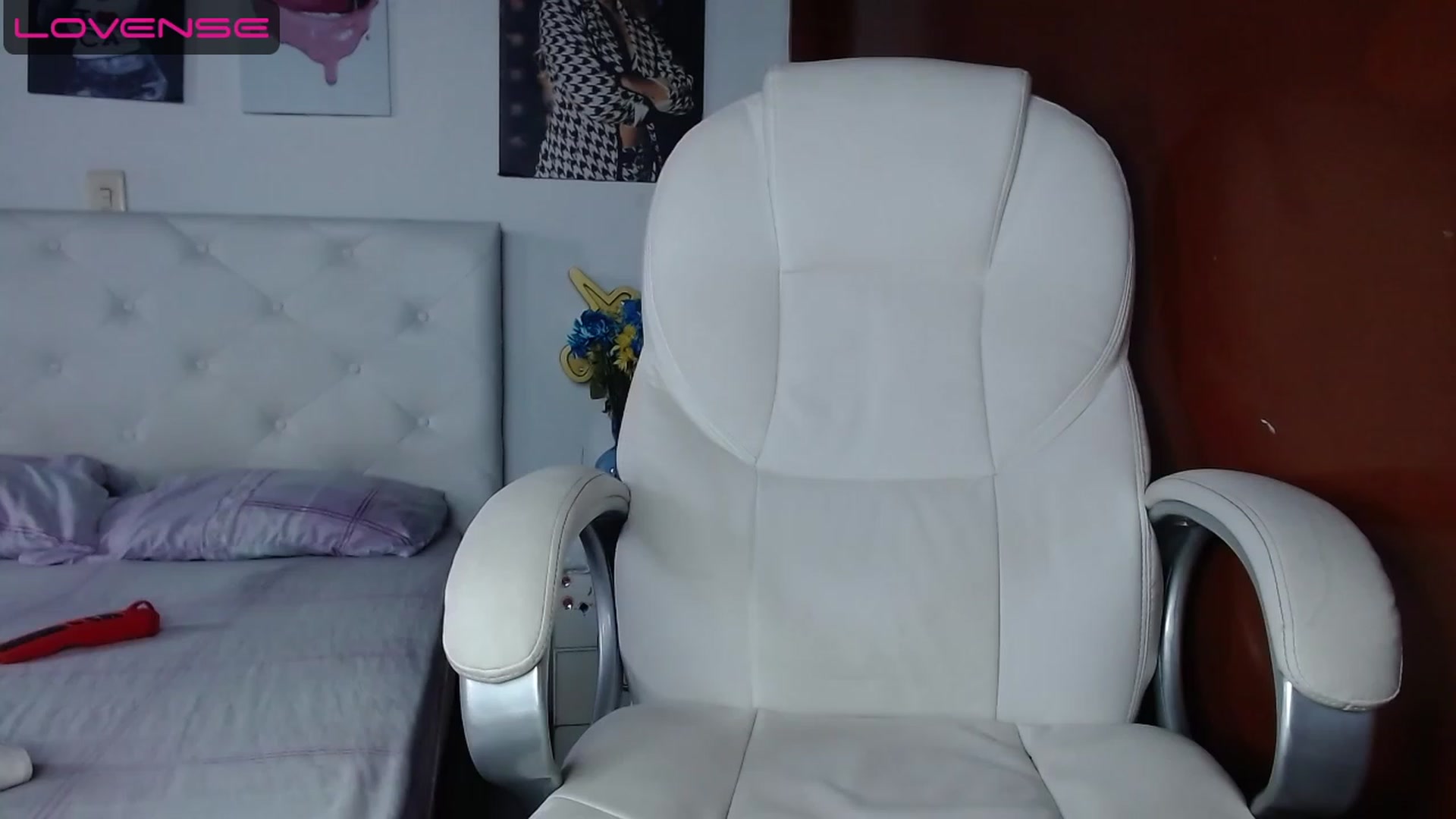 Gallery image thumbnail from iamsel's myfreecams stream on, 07/06/2023, 23:24 image 9 of 20