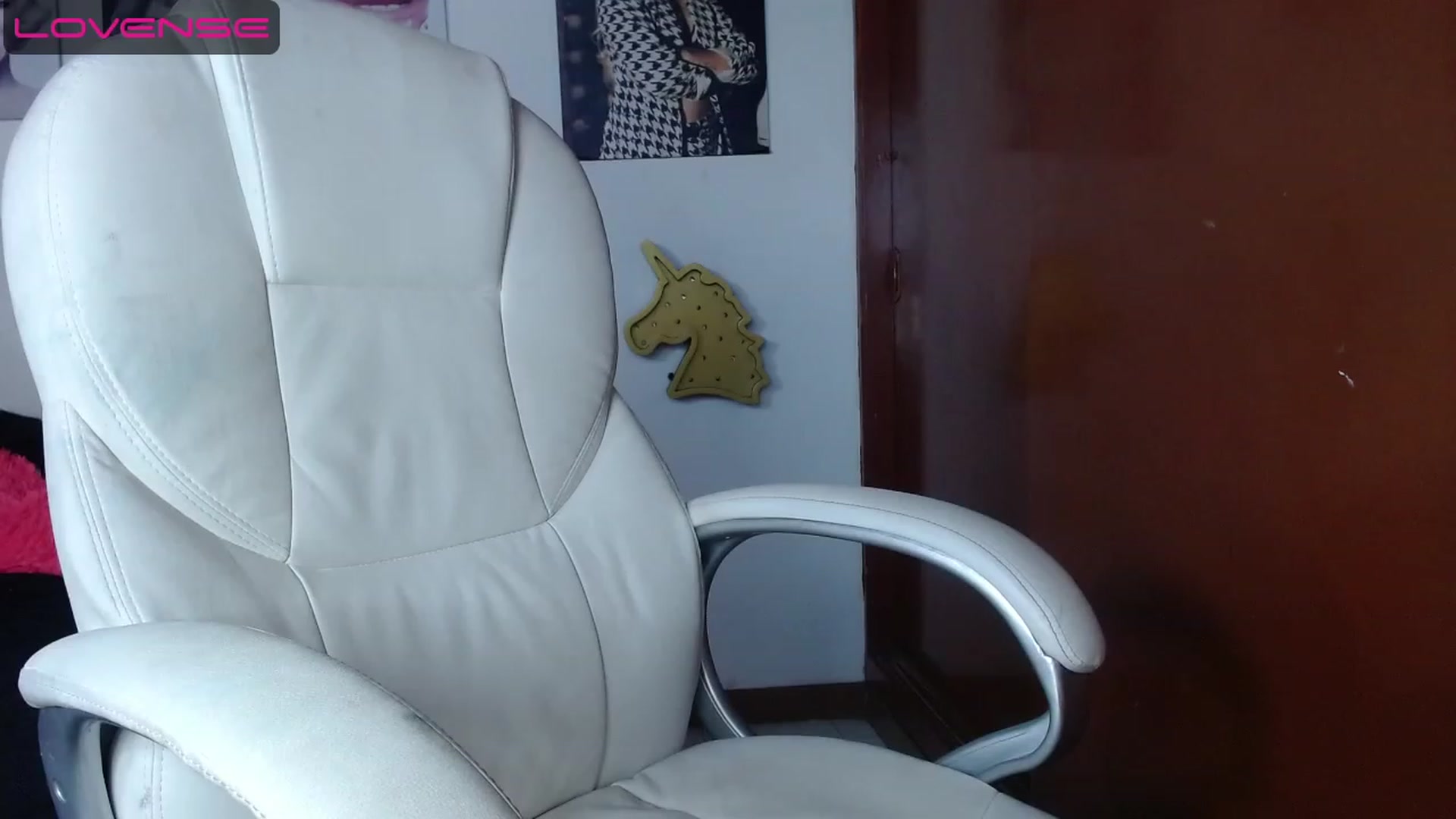 Gallery image thumbnail from iamsel's myfreecams stream on, 07/26/2023, 24:08 image 1 of 20