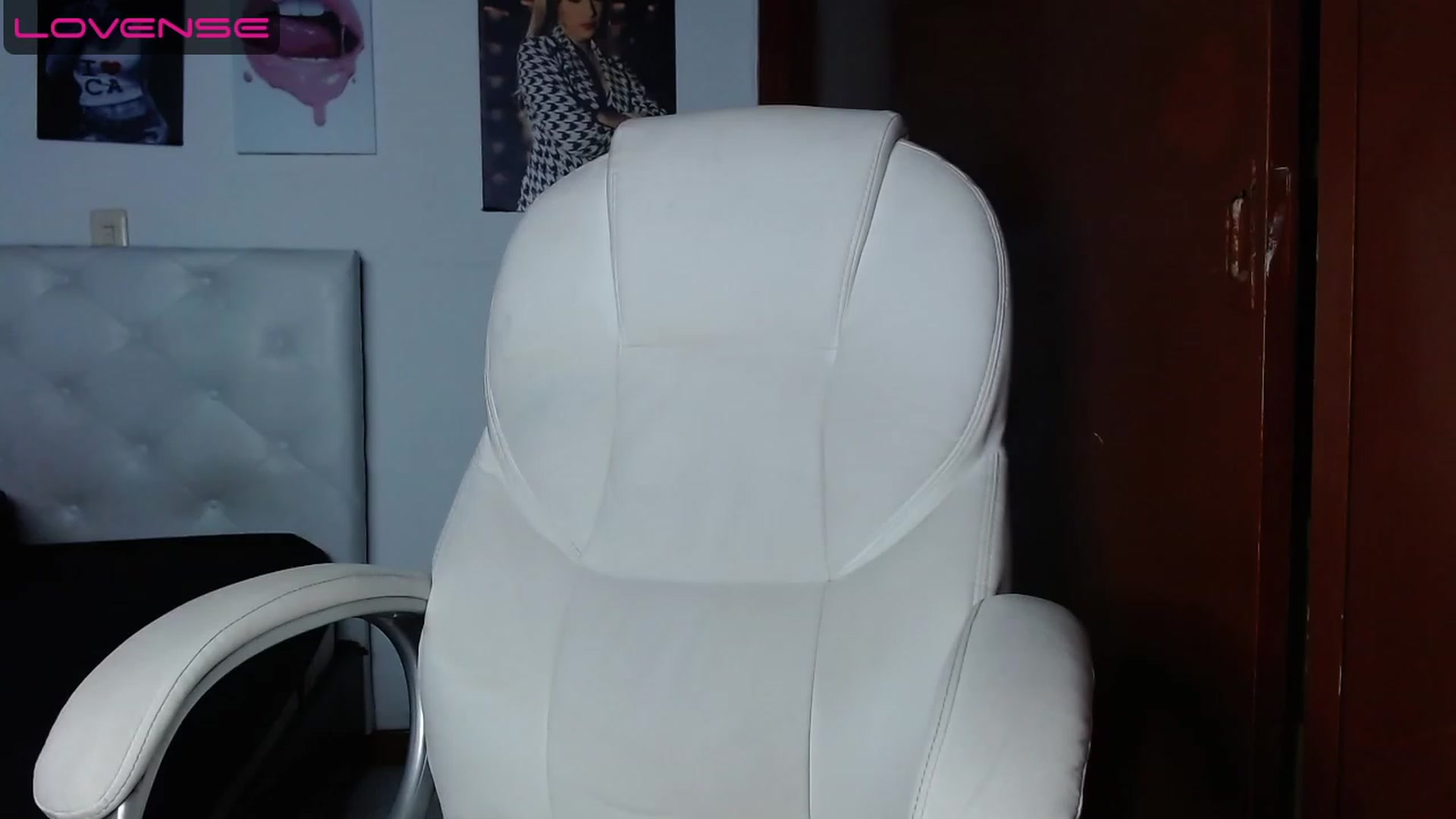 Gallery image thumbnail from iamsel's myfreecams stream on, 07/30/2023, 24:07 image 15 of 20