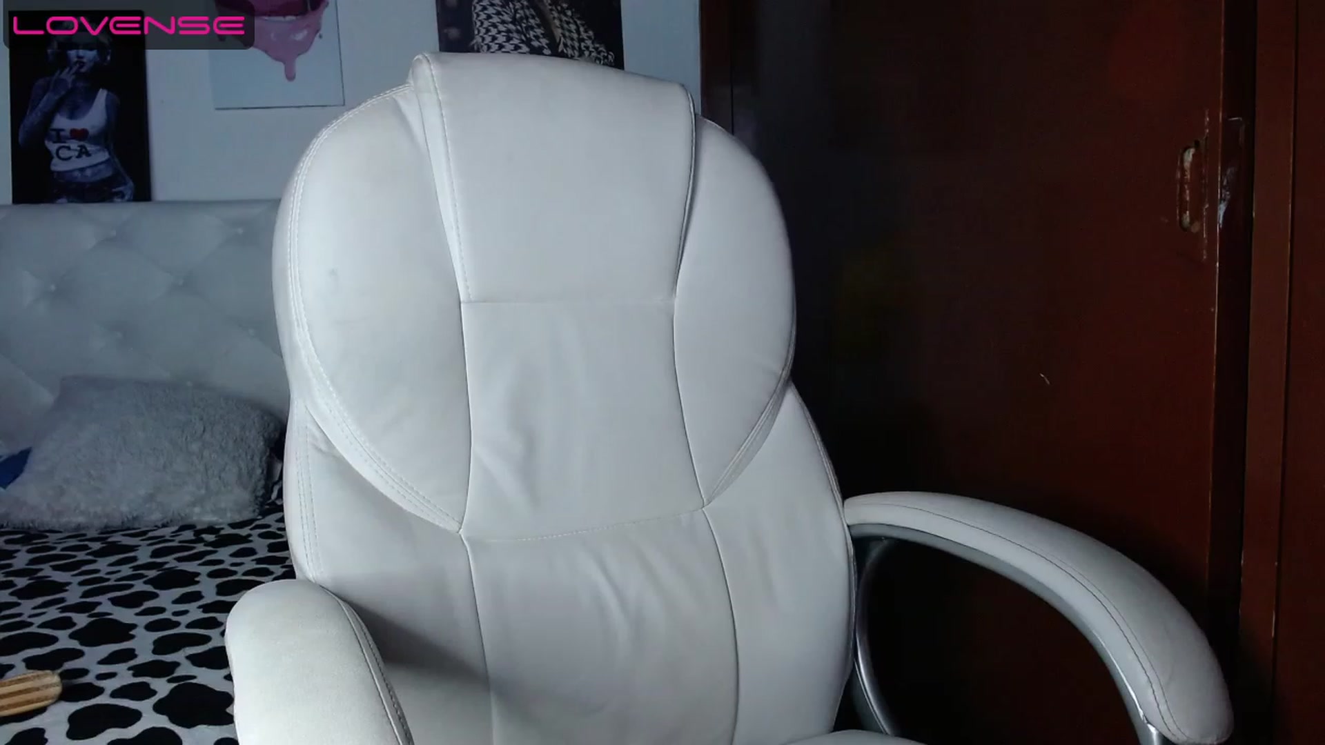 Gallery image thumbnail from iamsel's myfreecams stream on, 08/09/2023, 24:28 image 15 of 20