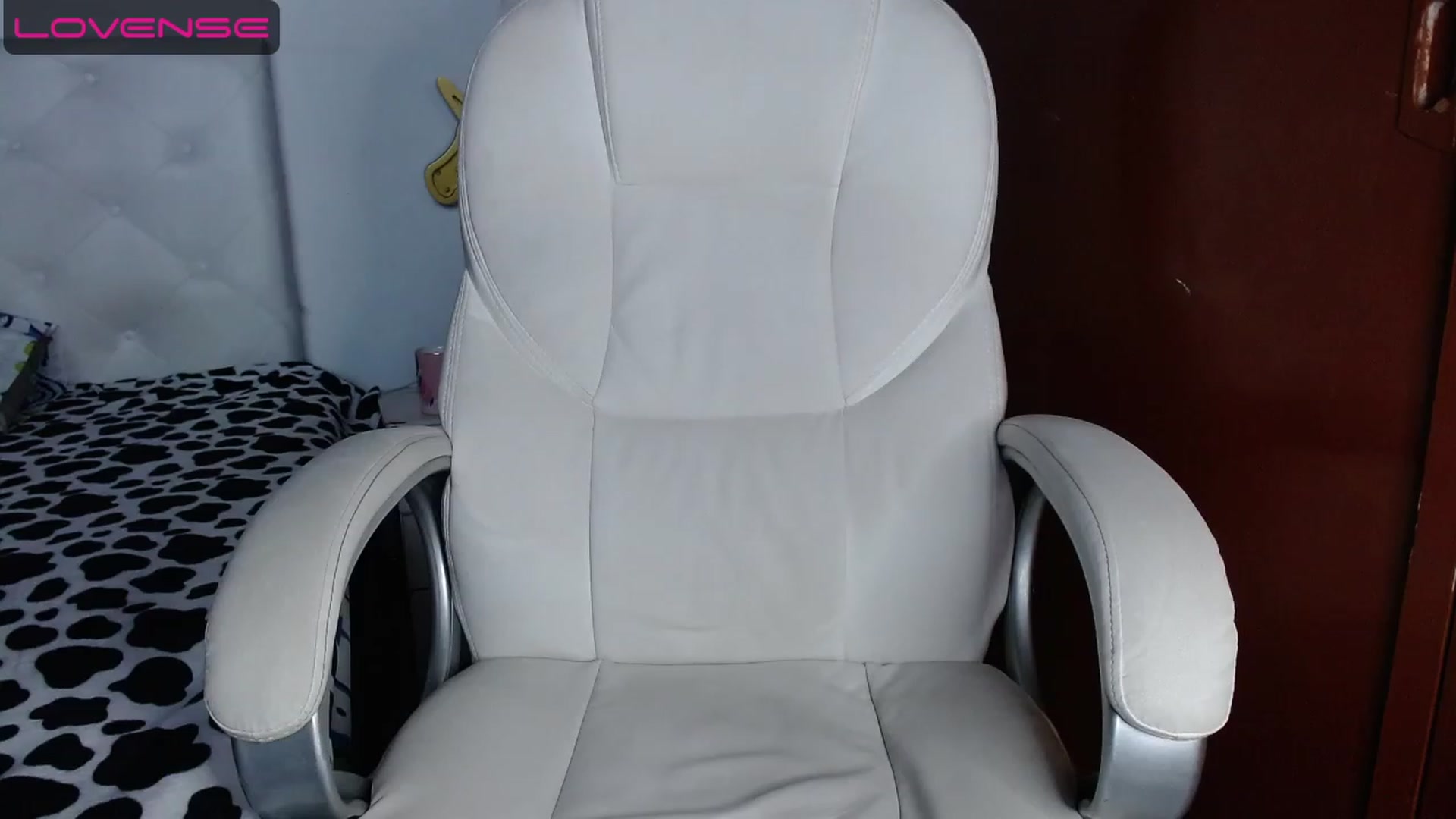 Gallery image thumbnail from iamsel's myfreecams stream on, 08/11/2023, 23:41 image 6 of 20