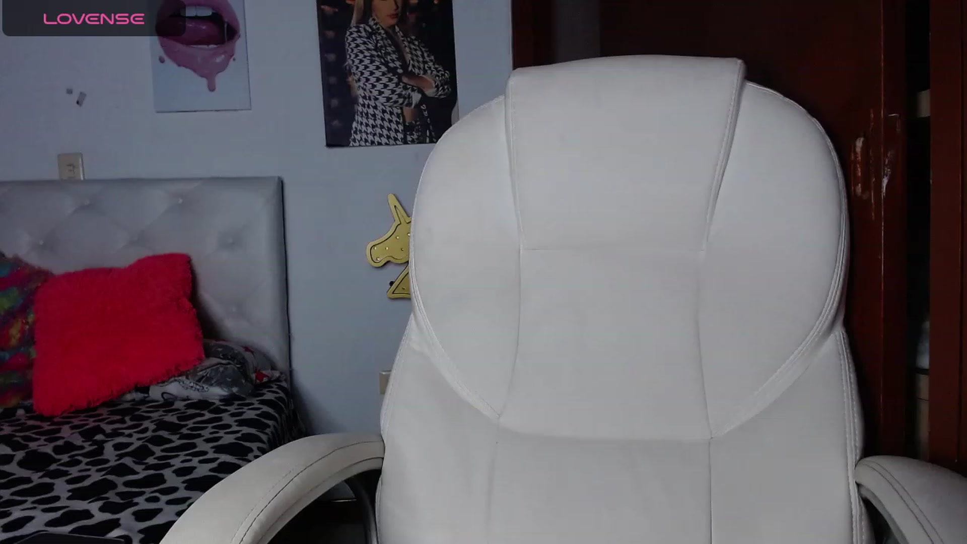 Gallery image thumbnail from iamsel's myfreecams stream on, 08/31/2023, 02:49 image 12 of 20