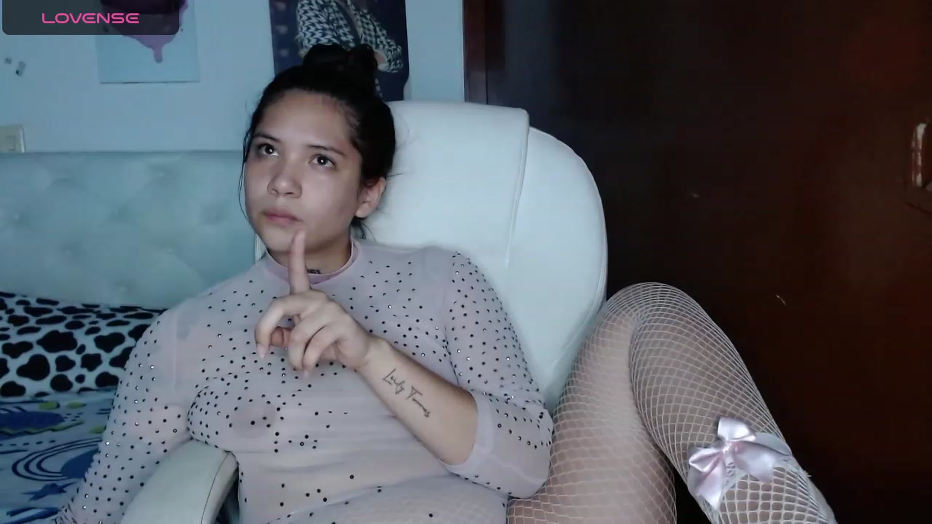 Gallery image thumbnail from iamsel's myfreecams stream on, 09/14/2023, 01:42 image 18 of 20