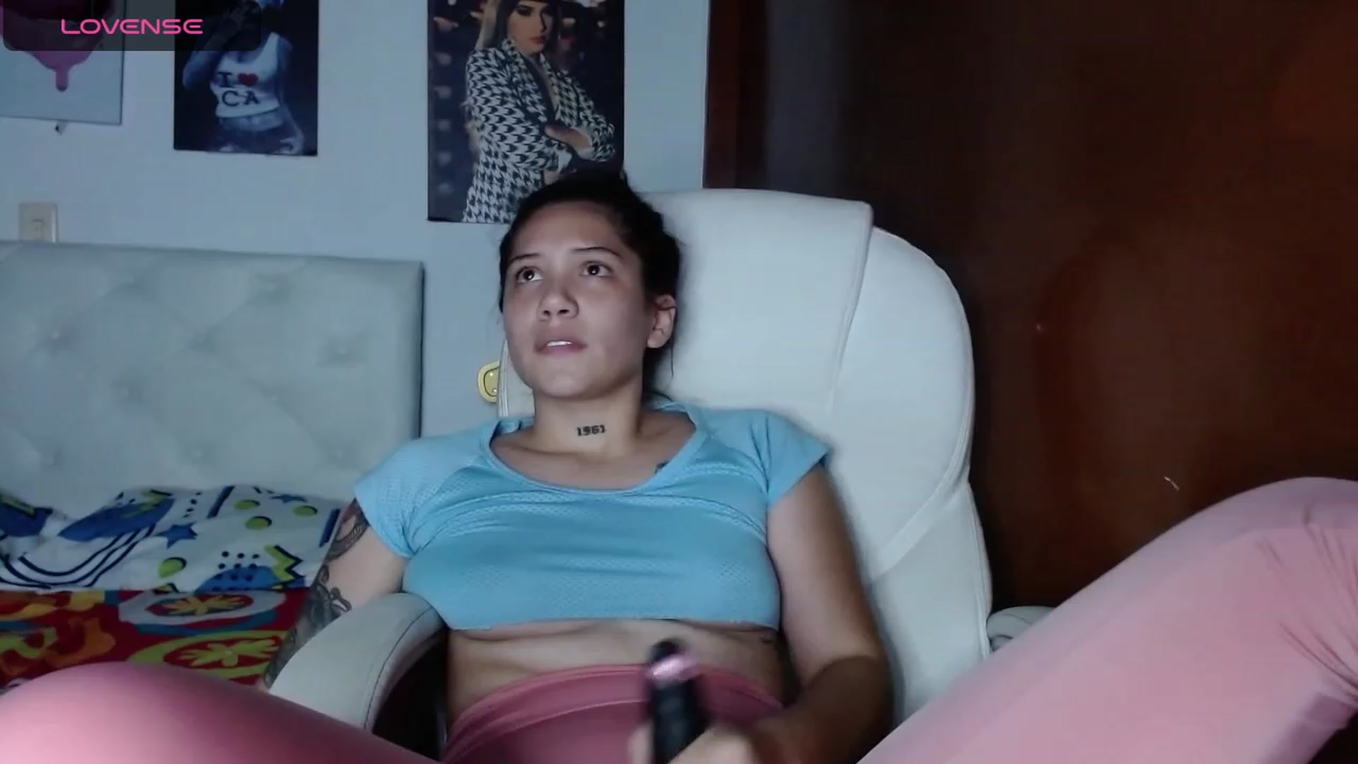 Gallery image thumbnail from iamsel's myfreecams stream on, 09/26/2023, 01:43 image 3 of 20