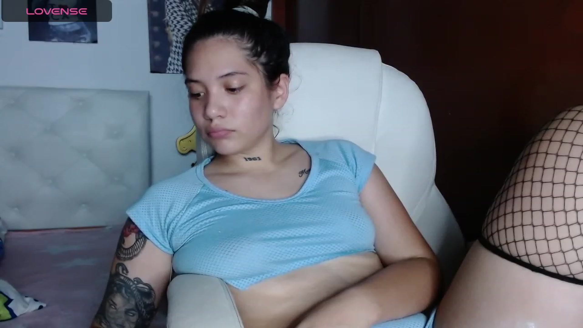 Gallery image thumbnail from iamsel's myfreecams stream on, 09/27/2023, 24:31 image 16 of 20