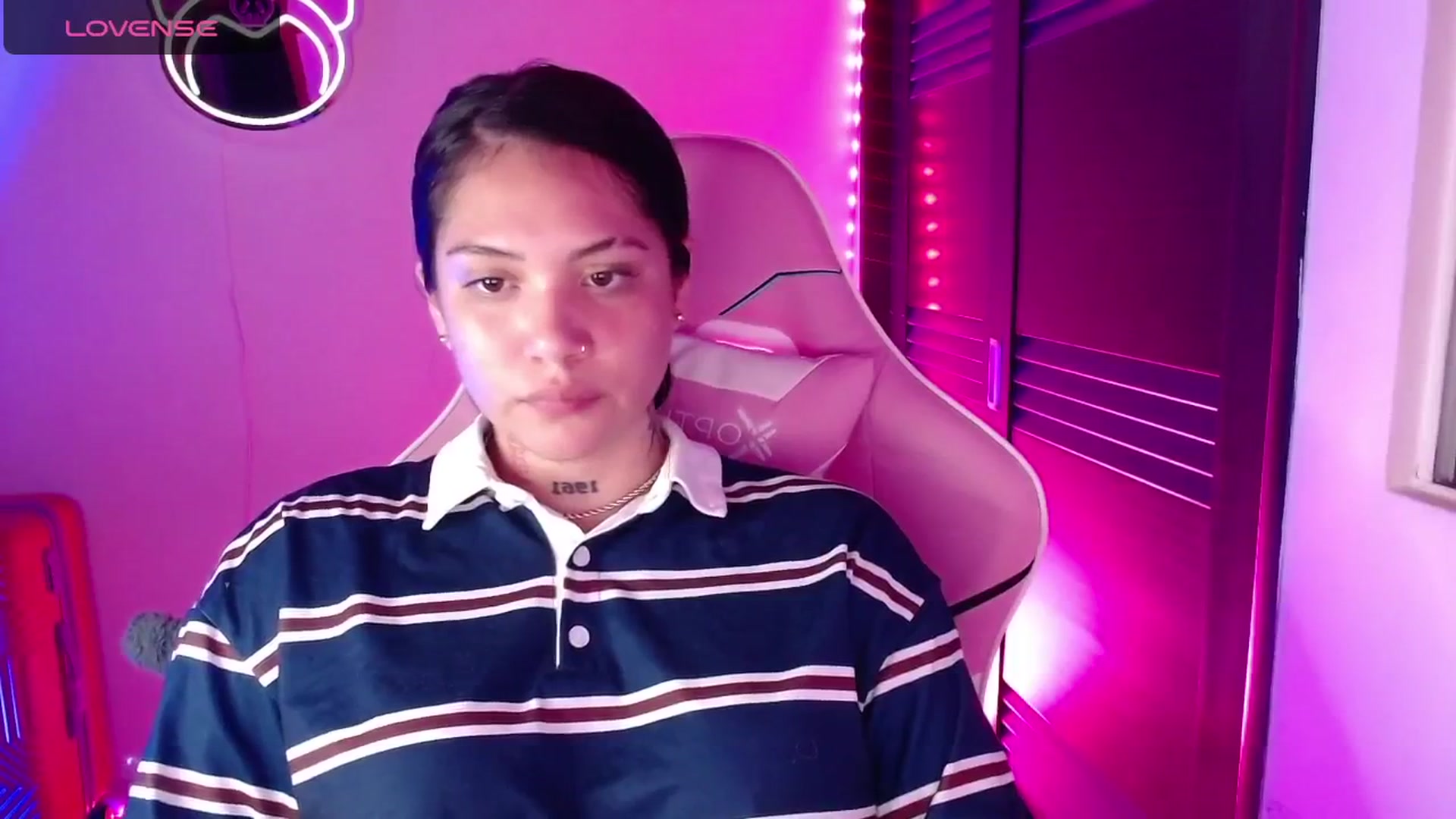 Gallery image thumbnail from iamsel's myfreecams stream on, 06/15/2025, 01:57 image 17 of 20