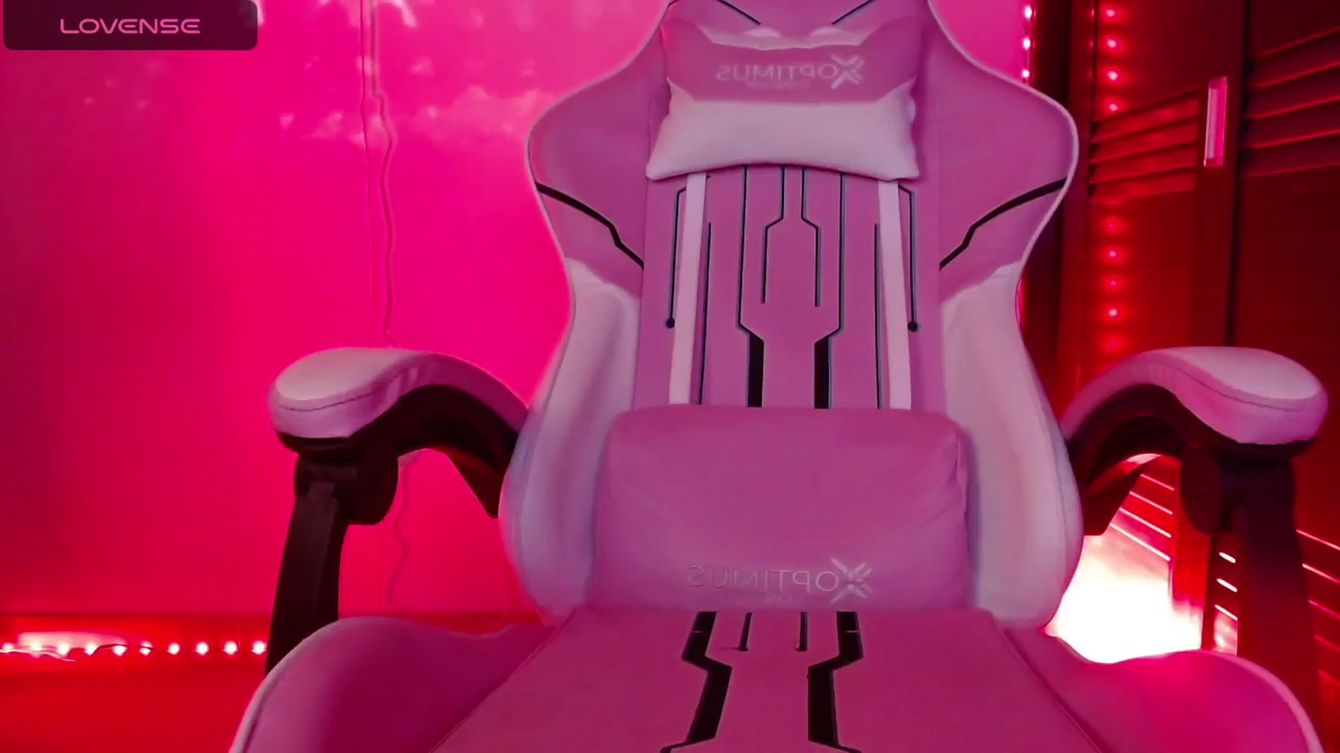 Gallery image thumbnail from iamsel's myfreecams stream on, 06/29/2025, 03:40 image 14 of 20