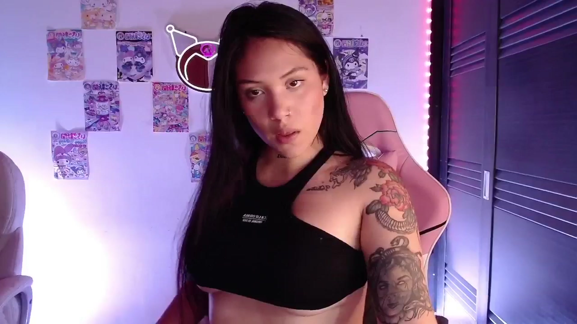 Gallery image thumbnail from iamsel's myfreecams stream on, 08/20/2025, 02:41 image 8 of 20