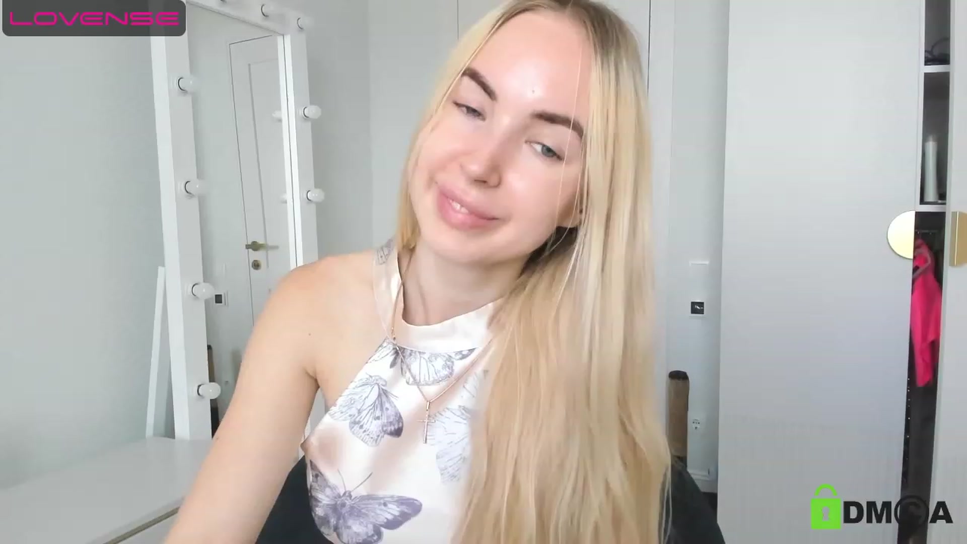 Gallery image thumbnail from ibarbie's myfreecams stream on, 08/08/2023, 06:51 image 9 of 20