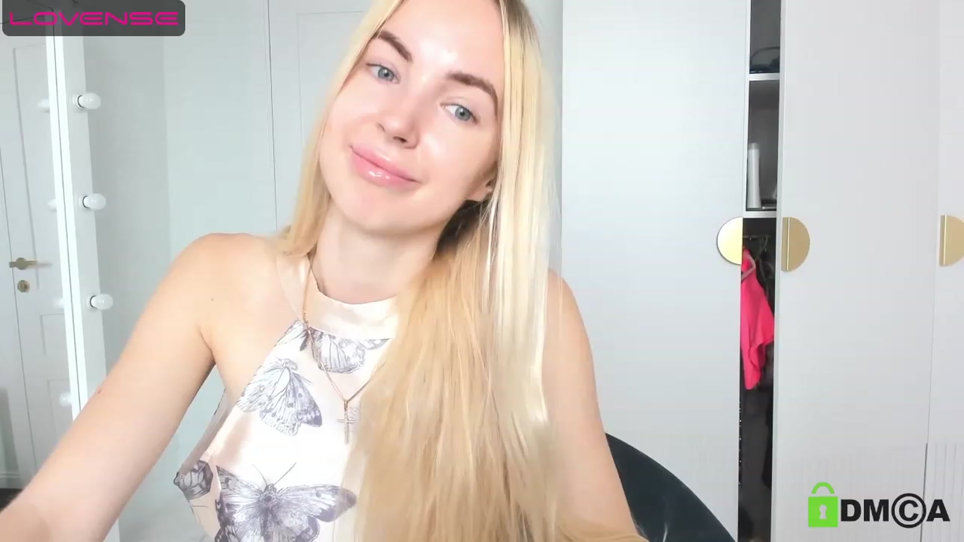 Gallery image thumbnail from ibarbie's myfreecams stream on, 08/08/2023, 06:51 image 15 of 20