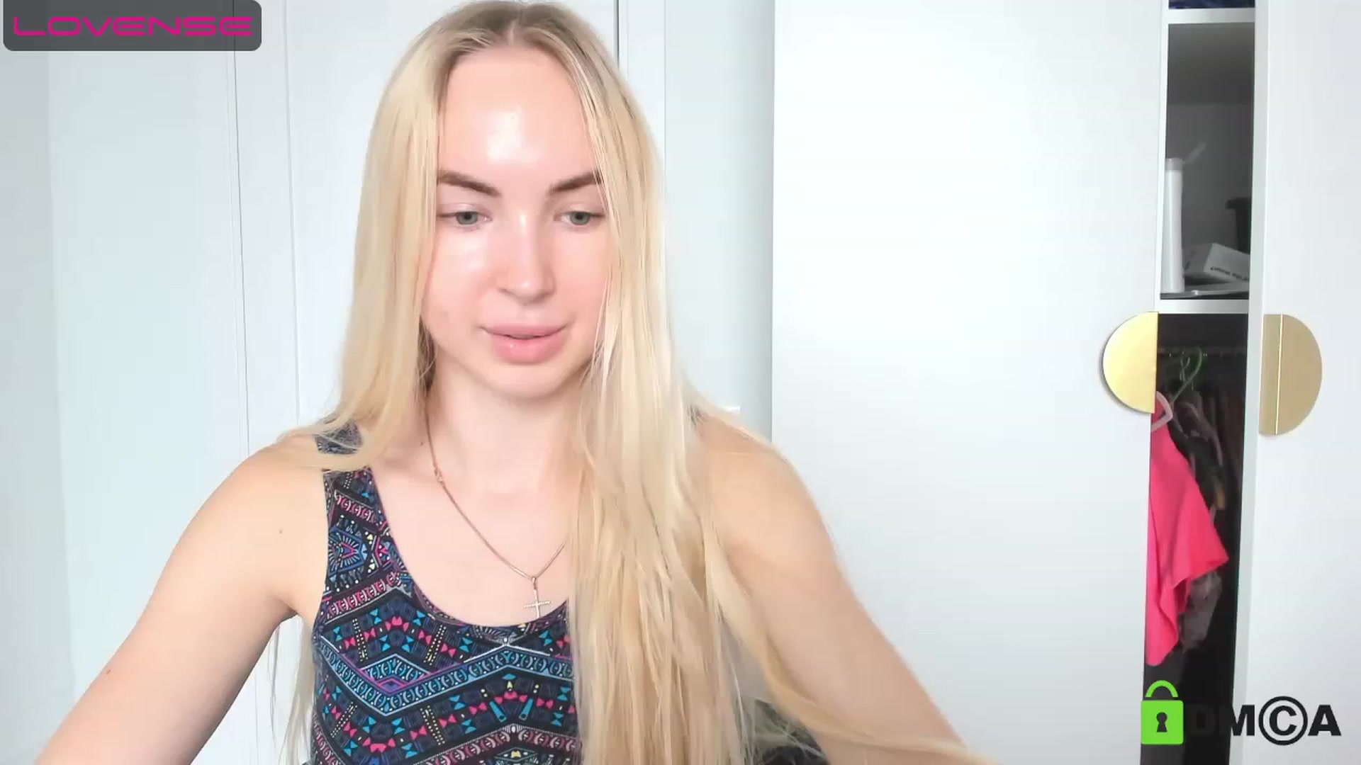 Gallery image thumbnail from ibarbie's myfreecams stream on, 08/08/2023, 07:42 image 17 of 20