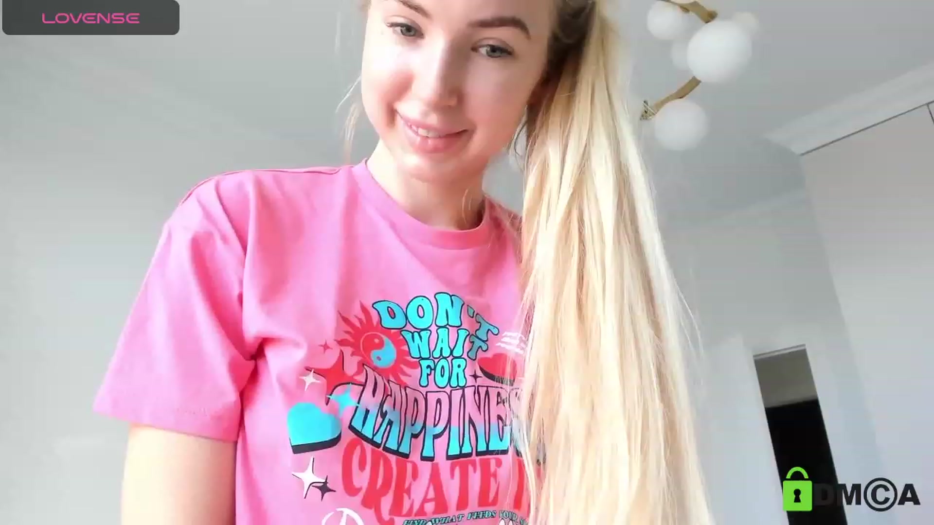 Gallery image thumbnail from ibarbie's myfreecams stream on, 09/19/2023, 08:12 image 7 of 20