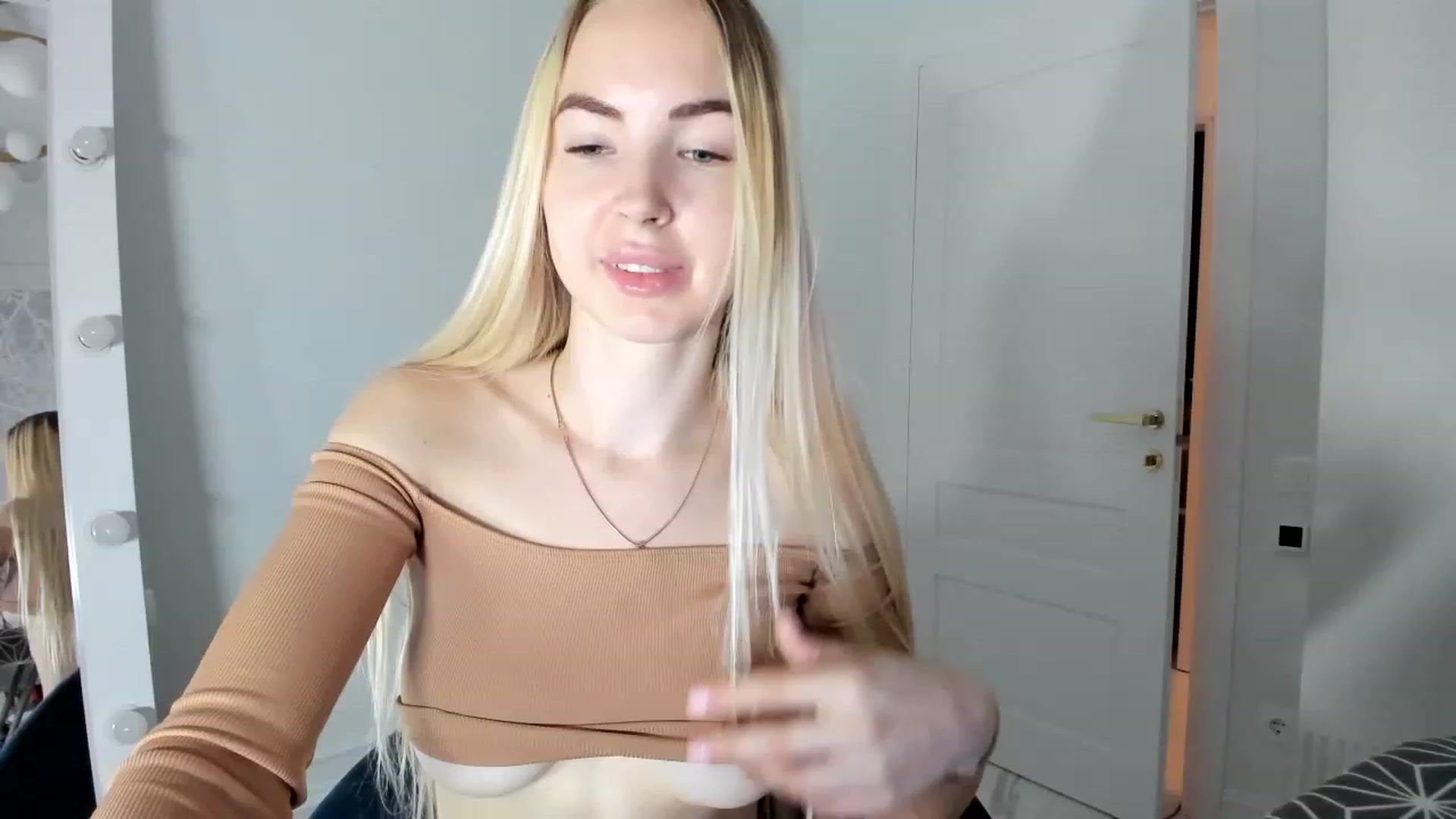 Gallery image thumbnail from ibarbie's myfreecams stream on, 10/14/2023, 05:36 image 9 of 20