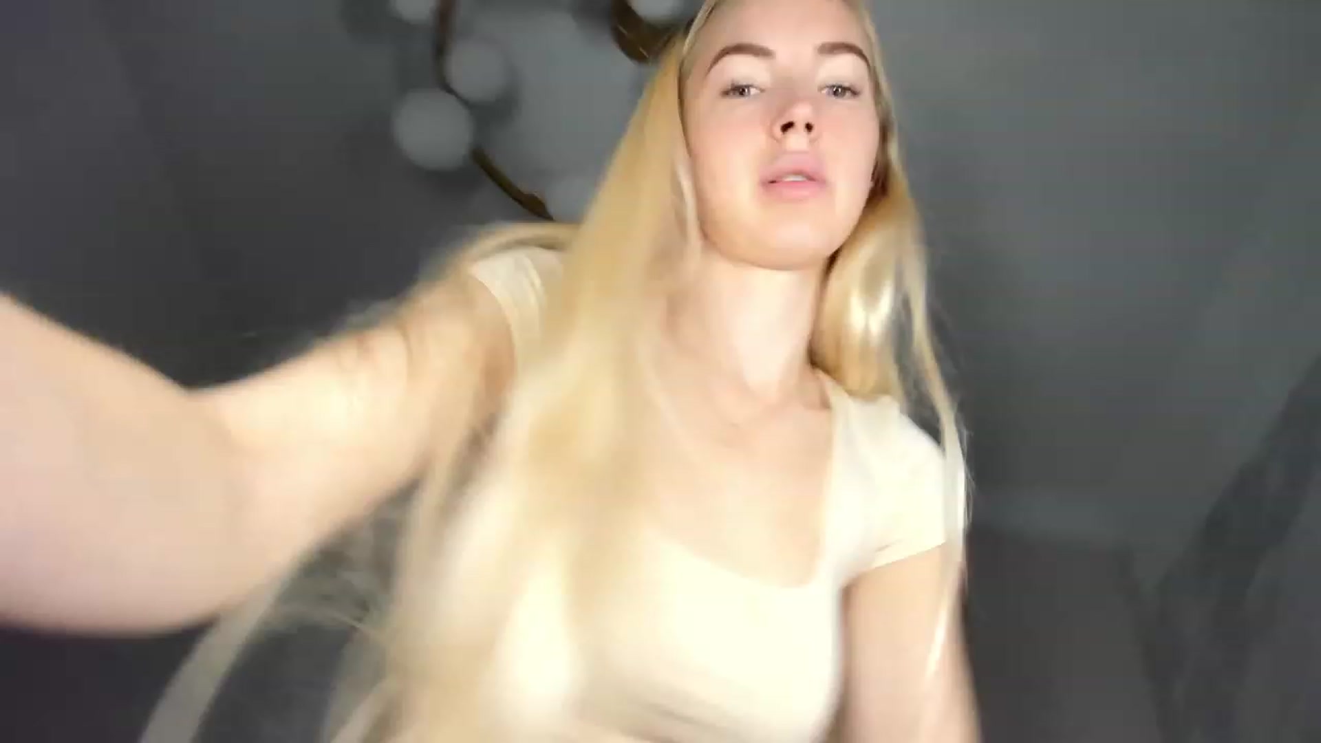 Gallery image thumbnail from ibarbie's myfreecams stream on, 10/20/2023, 03:43 image 12 of 20