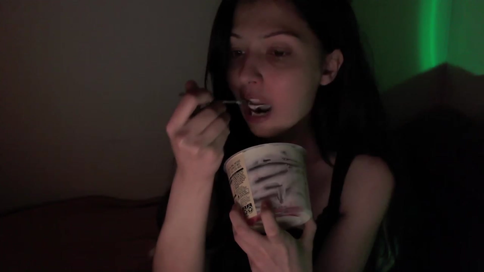 Gallery image thumbnail from idRoomToAvo's myfreecams stream on, 07/27/2023, 05:30 image 9 of 20