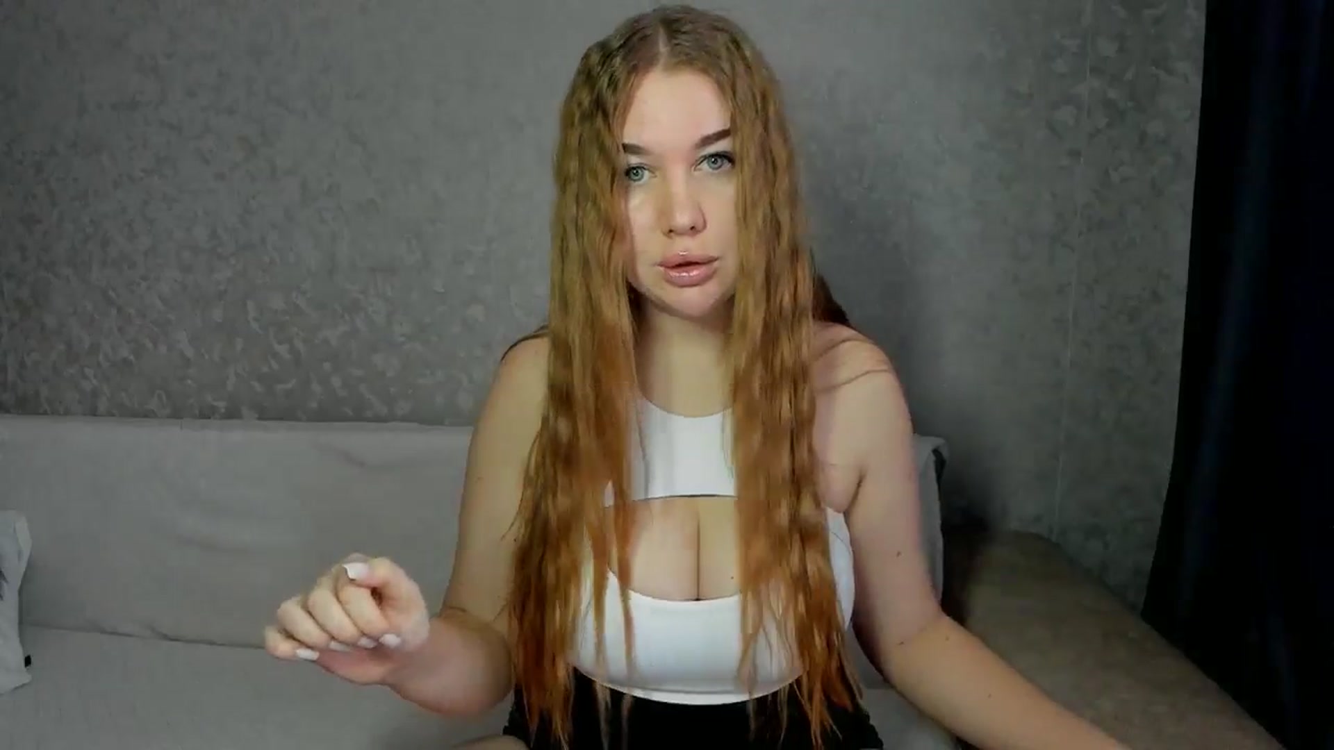 Gallery image thumbnail from iflowersgir_1's myfreecams stream on, 12/17/2025, 09:47 image 12 of 20