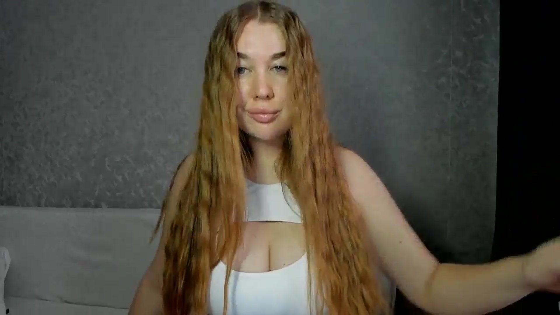 Gallery image thumbnail from iflowersgir_1's myfreecams stream on, 12/17/2025, 10:26 image 3 of 20