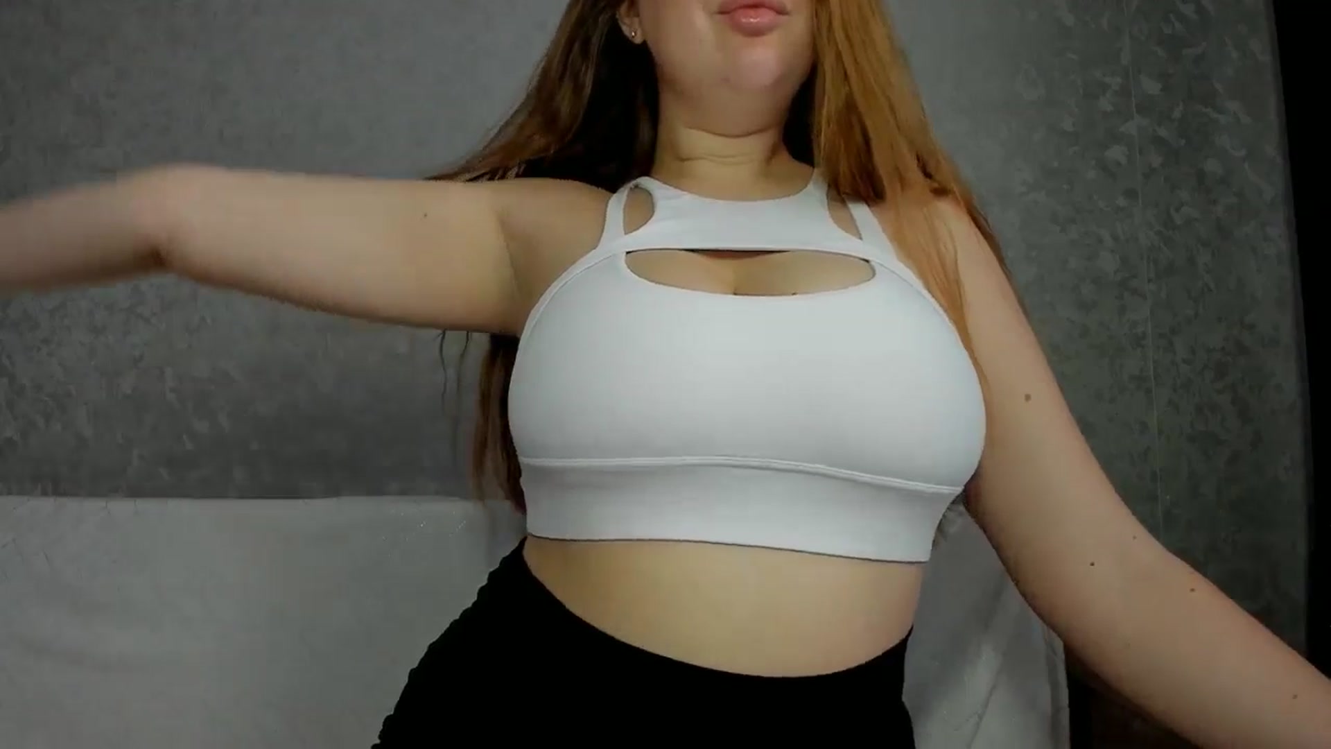 Gallery image thumbnail from iflowersgir_1's myfreecams stream on, 12/17/2025, 10:26 image 20 of 20