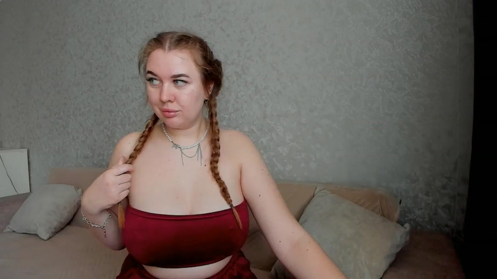 Gallery image thumbnail from iflowersgir_1's myfreecams stream on, 01/13/2026, 10:36 image 5 of 20