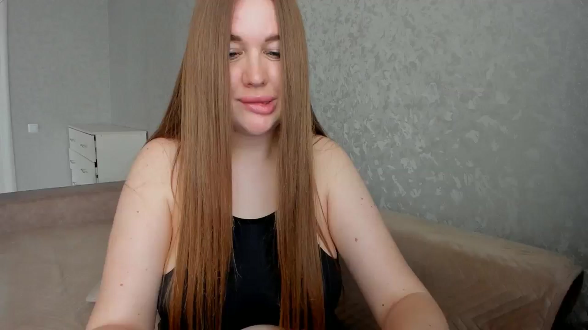 Gallery image thumbnail from iflowersgir_1's myfreecams stream on, 03/22/2026, 12:42 image 17 of 20