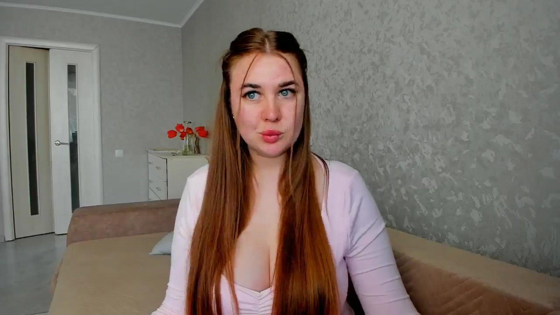 Gallery image thumbnail from iflowersgir_1's myfreecams stream on, 04/28/2026, 09:35 image 3 of 20