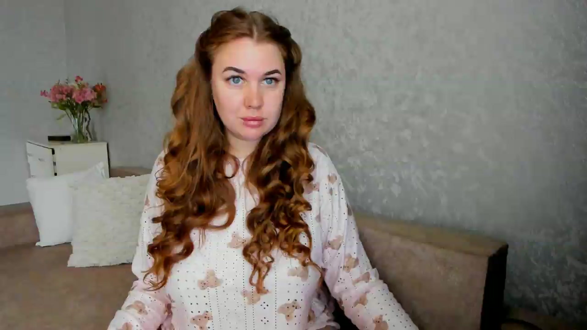 Gallery image thumbnail from iflowersgir_1's myfreecams stream on, 05/13/2026, 08:17 image 18 of 20