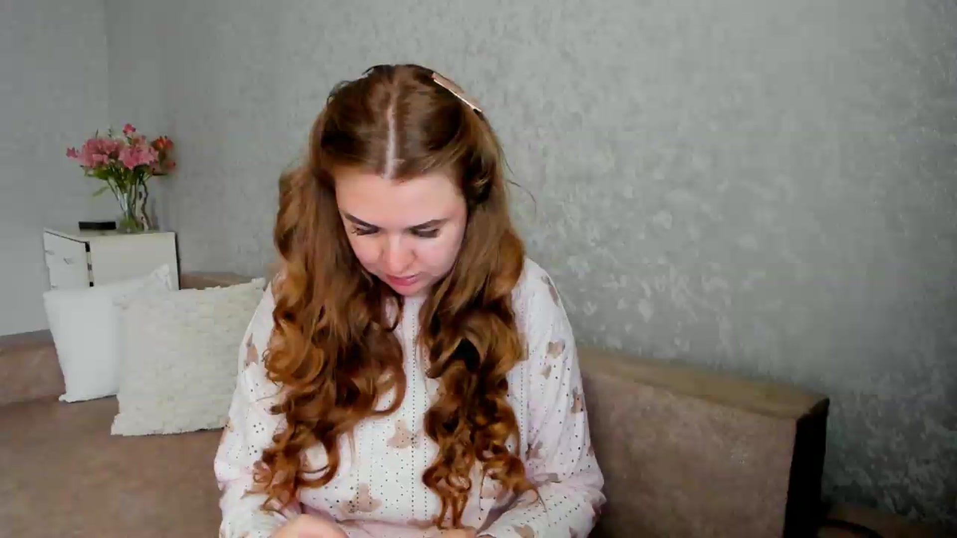 Gallery image thumbnail from iflowersgir_1's myfreecams stream on, 05/13/2026, 08:17 image 16 of 20