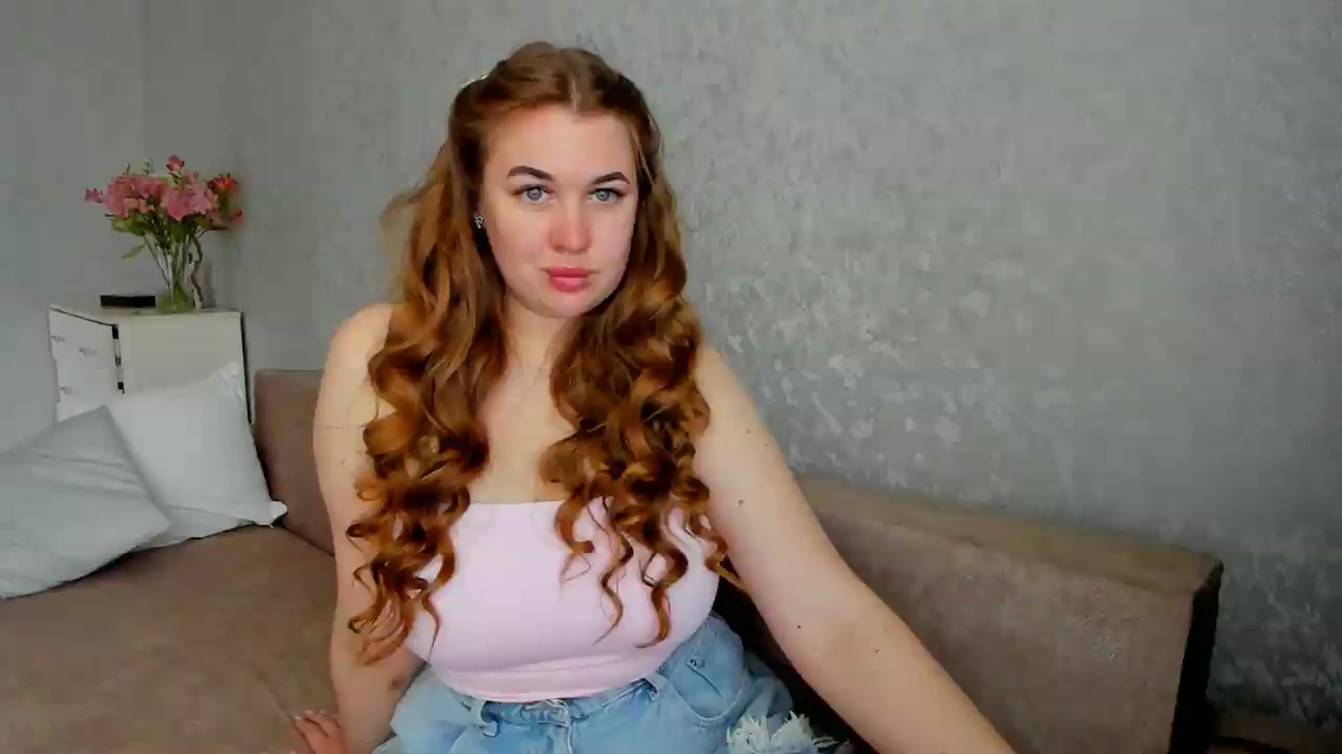 Gallery image thumbnail from iflowersgir_1's myfreecams stream on, 05/13/2026, 09:36 image 4 of 20