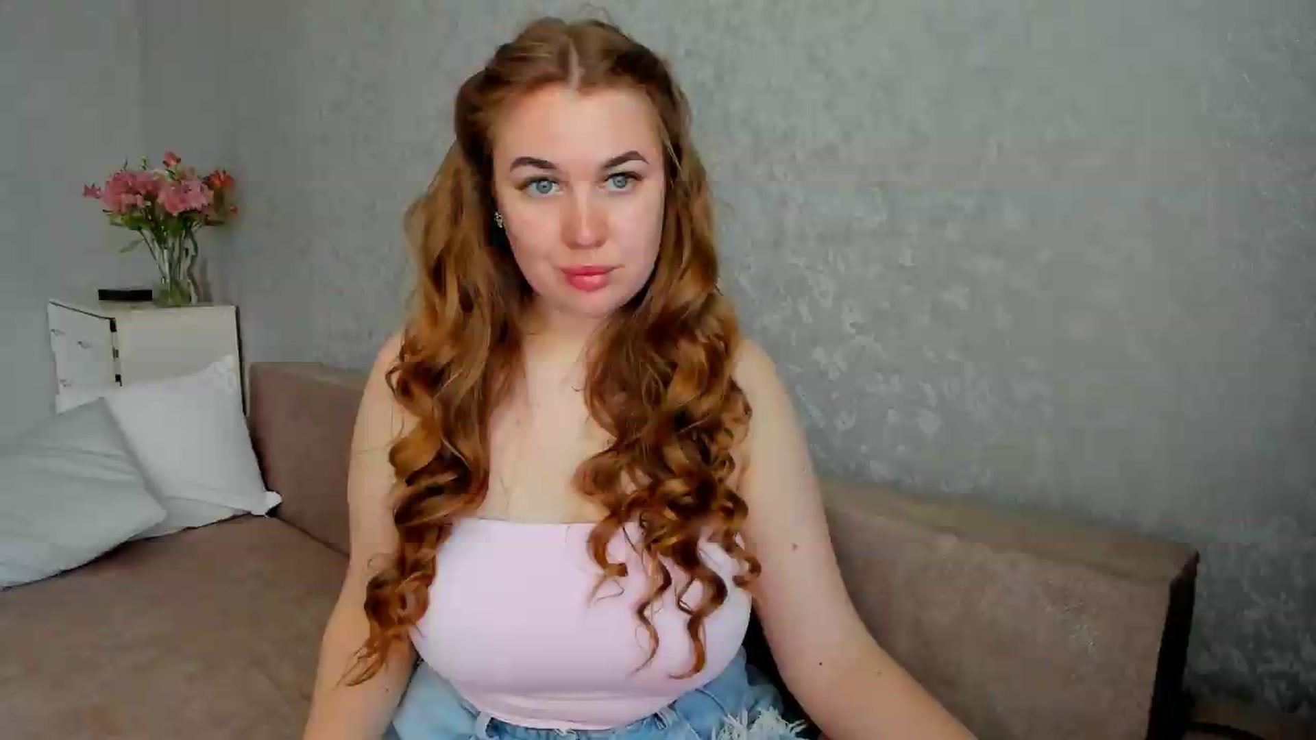 Gallery image thumbnail from iflowersgir_1's myfreecams stream on, 05/13/2026, 09:36 image 5 of 20