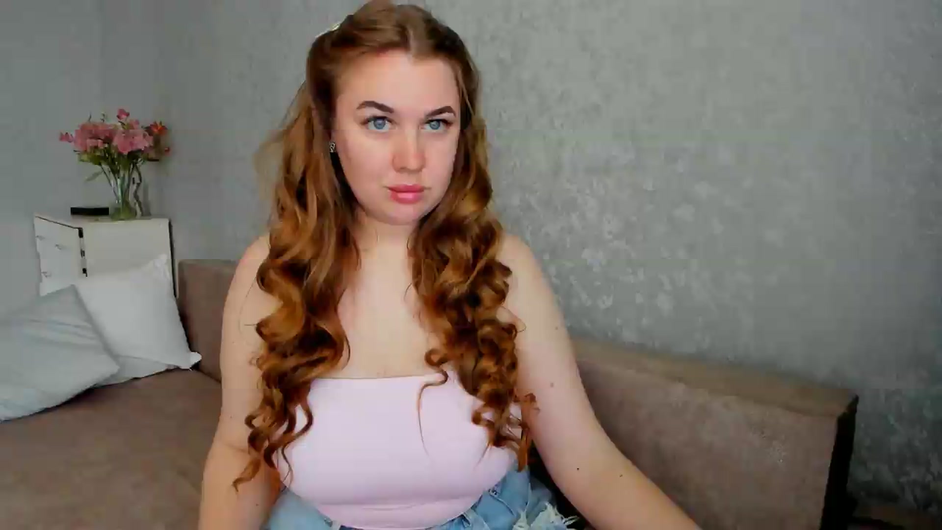 Gallery image thumbnail from iflowersgir_1's myfreecams stream on, 05/13/2026, 09:36 image 12 of 20