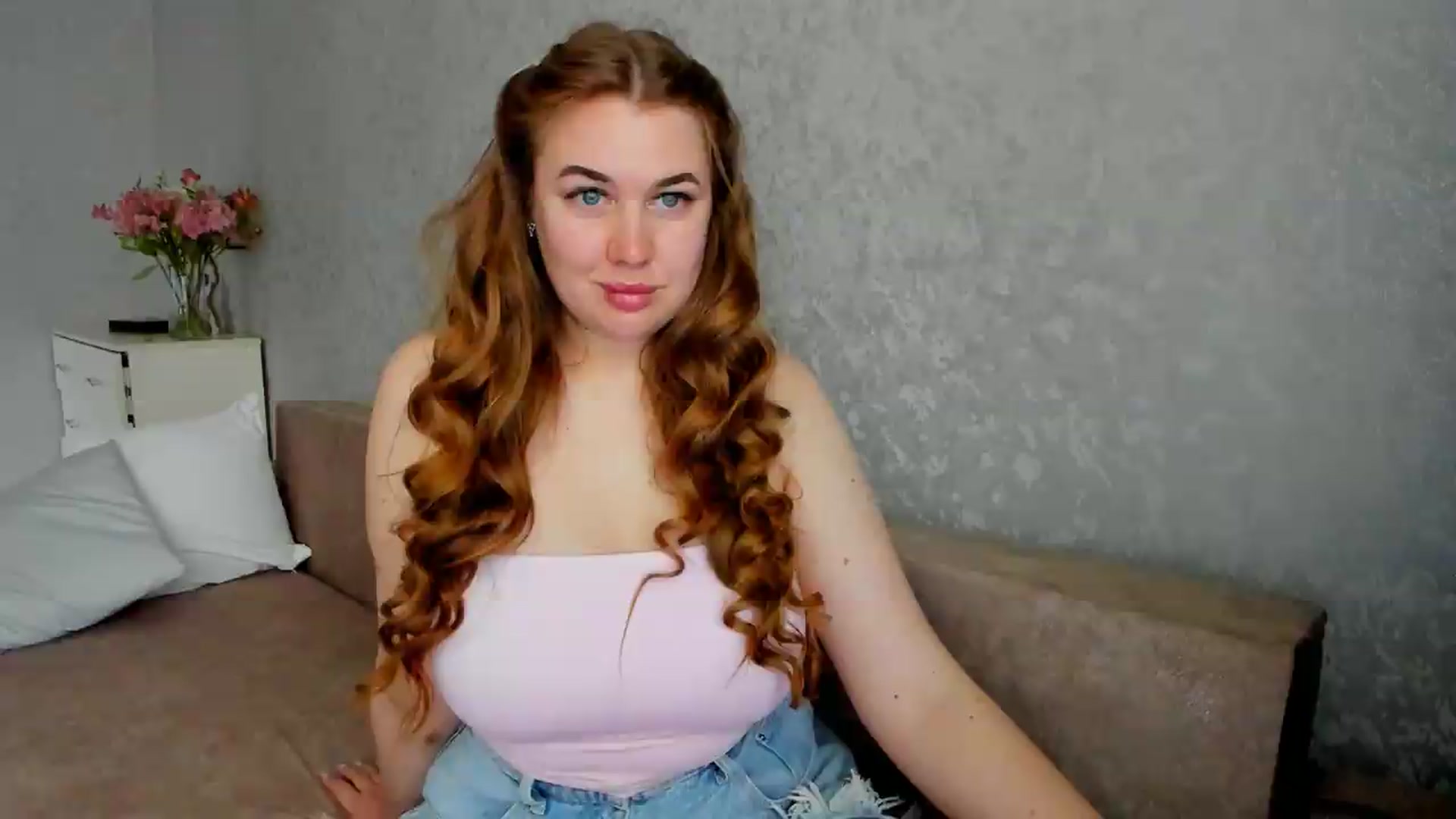 Gallery image thumbnail from iflowersgir_1's myfreecams stream on, 05/13/2026, 09:36 image 8 of 20