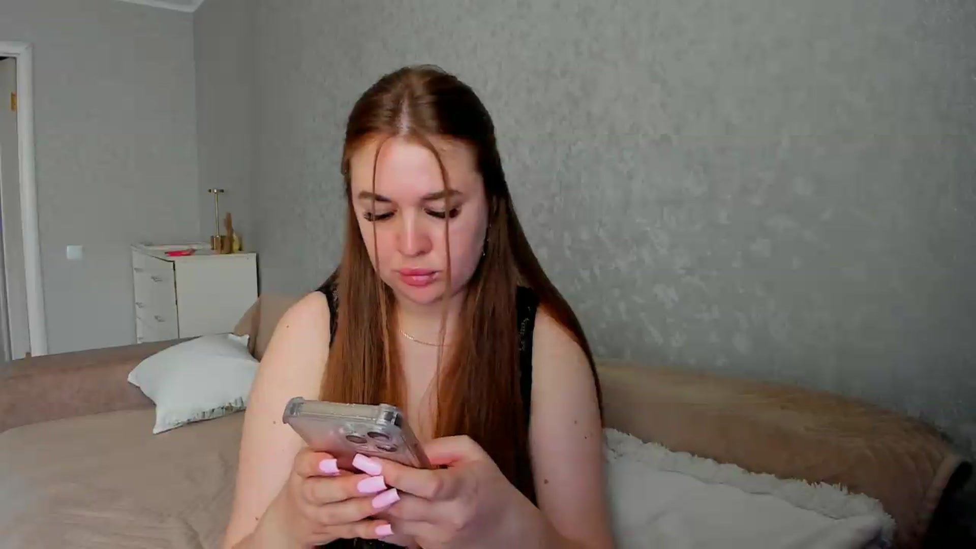 Gallery image thumbnail from iflowersgir_1's myfreecams stream on, 05/20/2026, 10:47 image 8 of 20