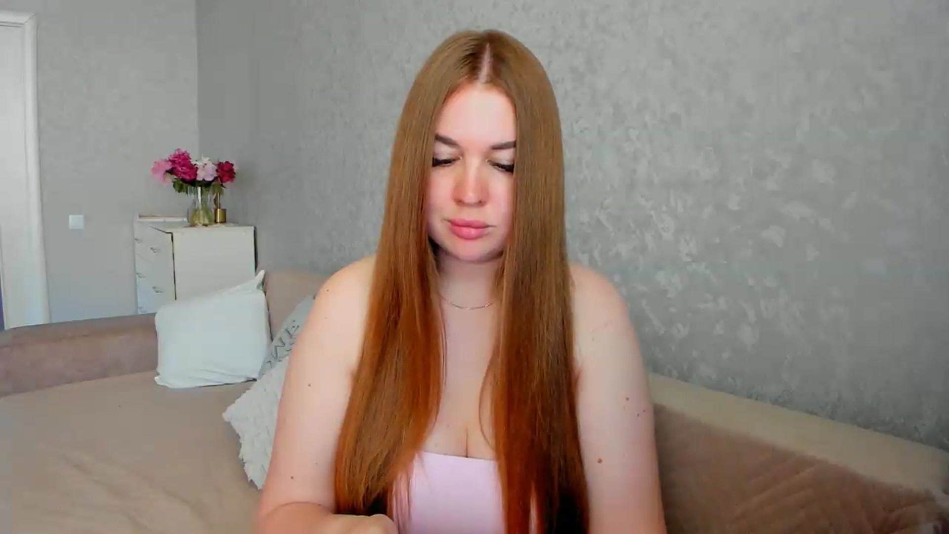 Gallery image thumbnail from iflowersgir_1's myfreecams stream on, 06/01/2026, 14:24 image 15 of 20