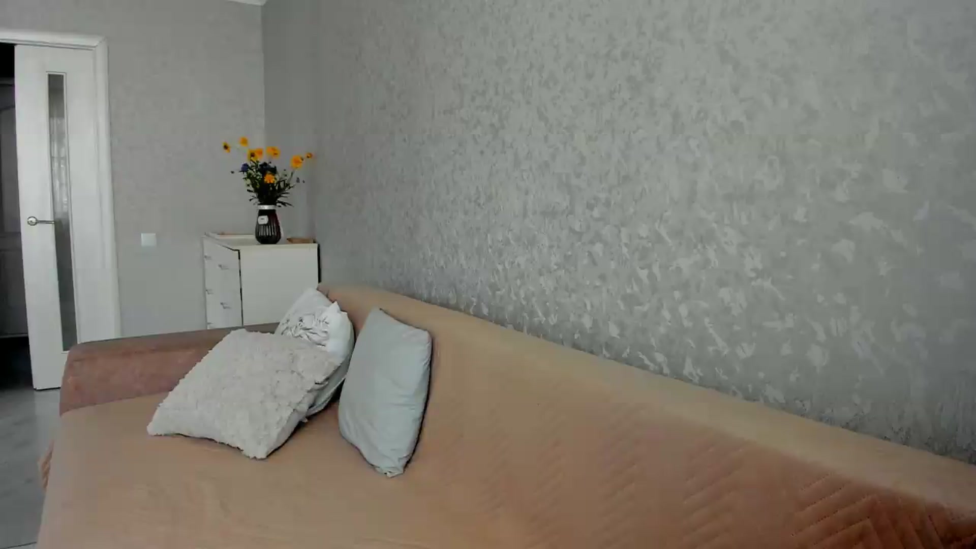Gallery image thumbnail from iflowersgir_1's myfreecams stream on, 06/04/2026, 13:55 image 8 of 20