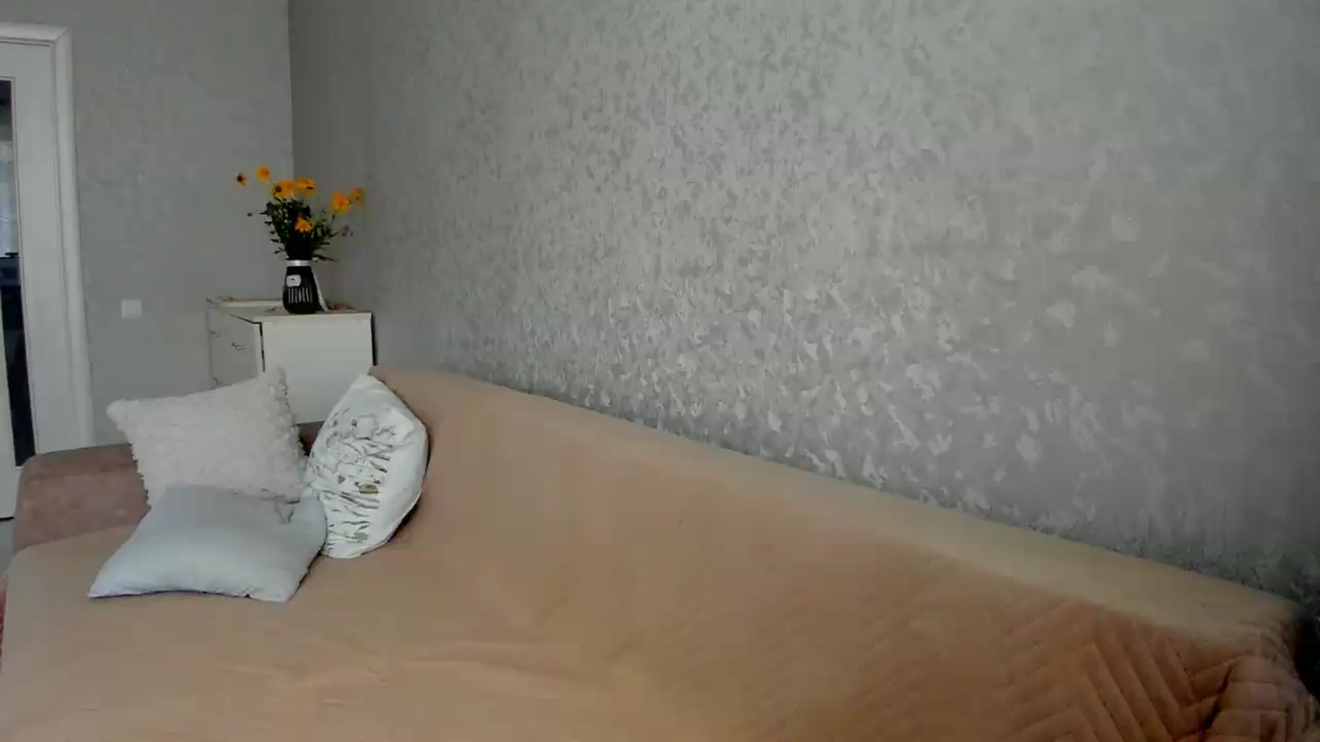 Gallery image thumbnail from iflowersgir_1's myfreecams stream on, 06/05/2026, 13:01 image 11 of 20