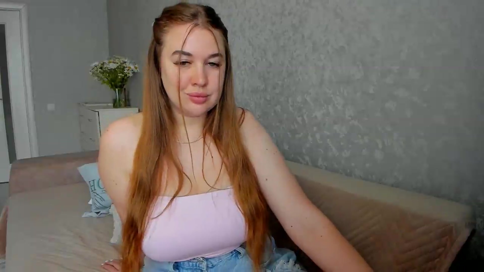 Gallery image thumbnail from iflowersgir_1's myfreecams stream on, 06/19/2026, 09:33 image 16 of 20